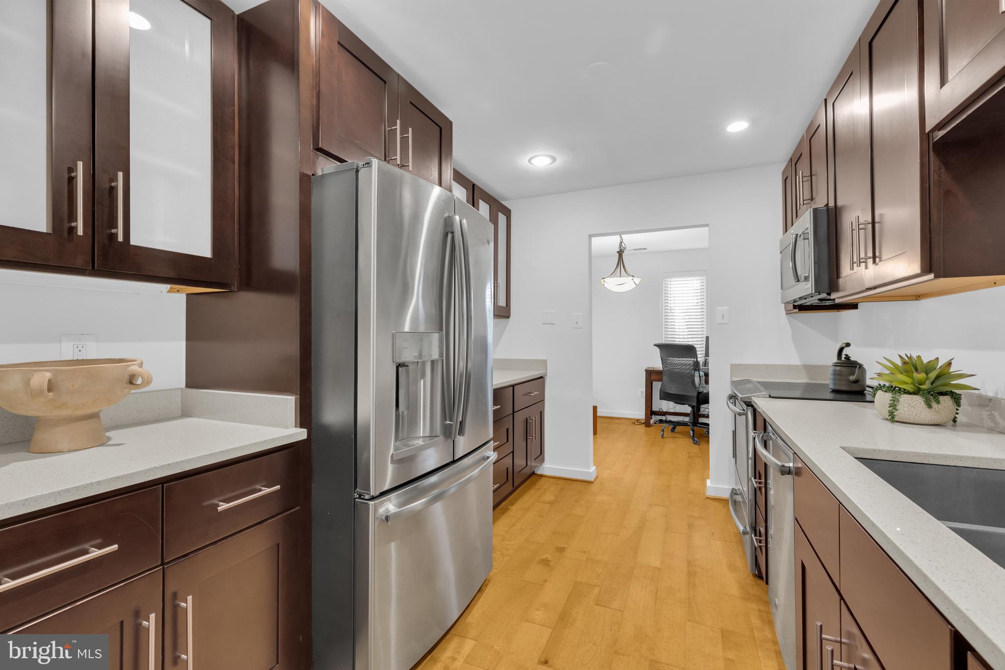JEFFERSON MEWS - Residential