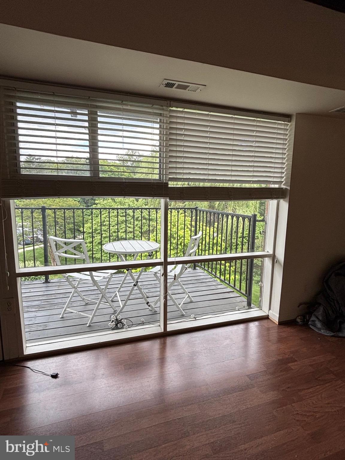 FAIRFAX HERITAGE - Residential