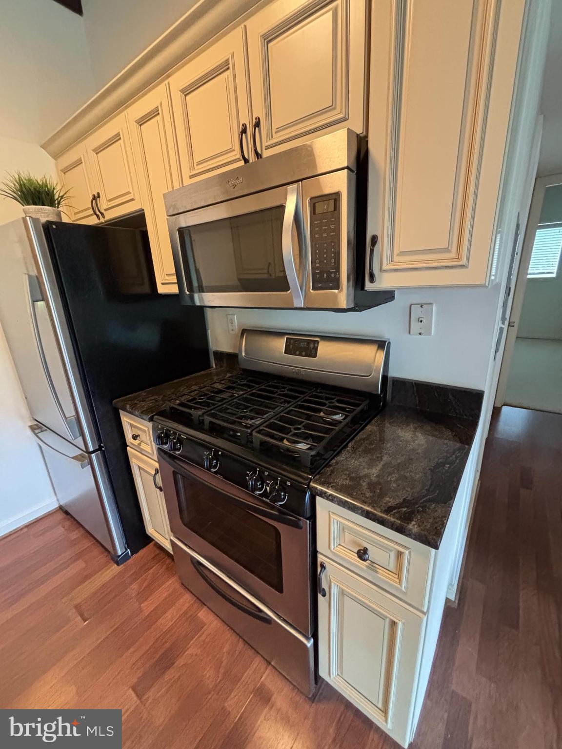 FAIRFAX HERITAGE - Residential