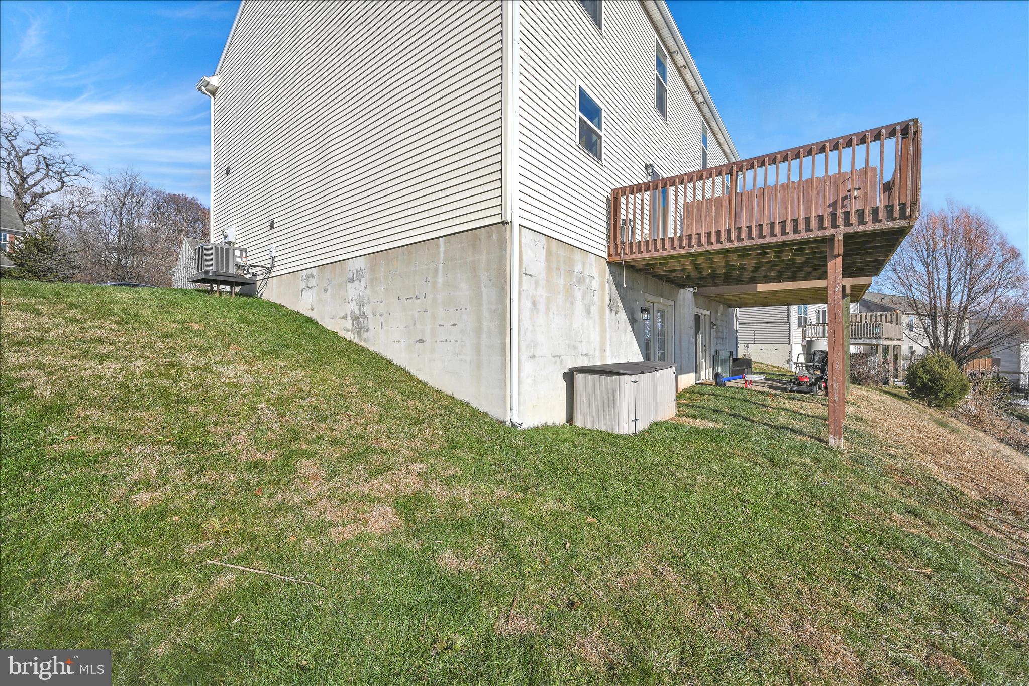 EAGLEVIEW ESTATES - Residential