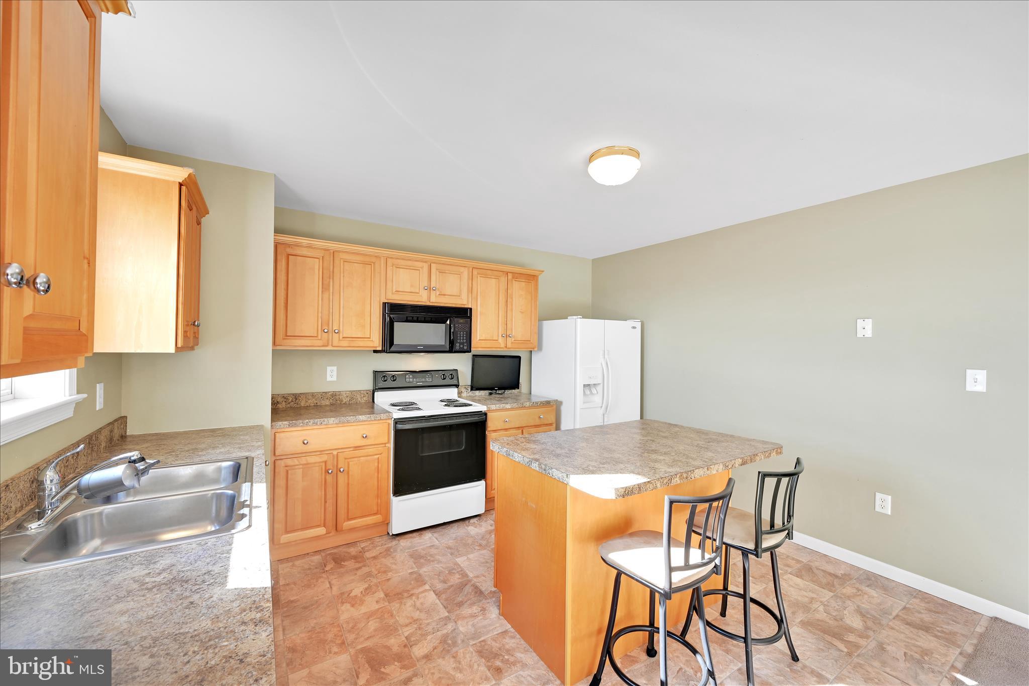 EAGLEVIEW ESTATES - Residential