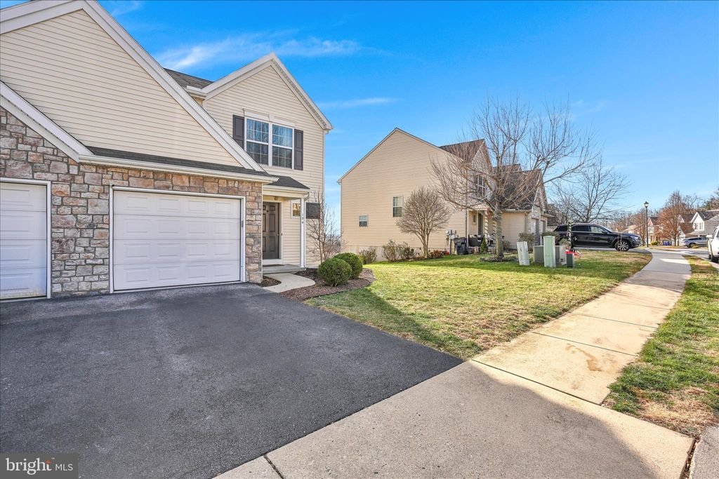 Photo of 194 Eagle Drive, EPHRATA, PA 17522 (MLS # PALA2080670)