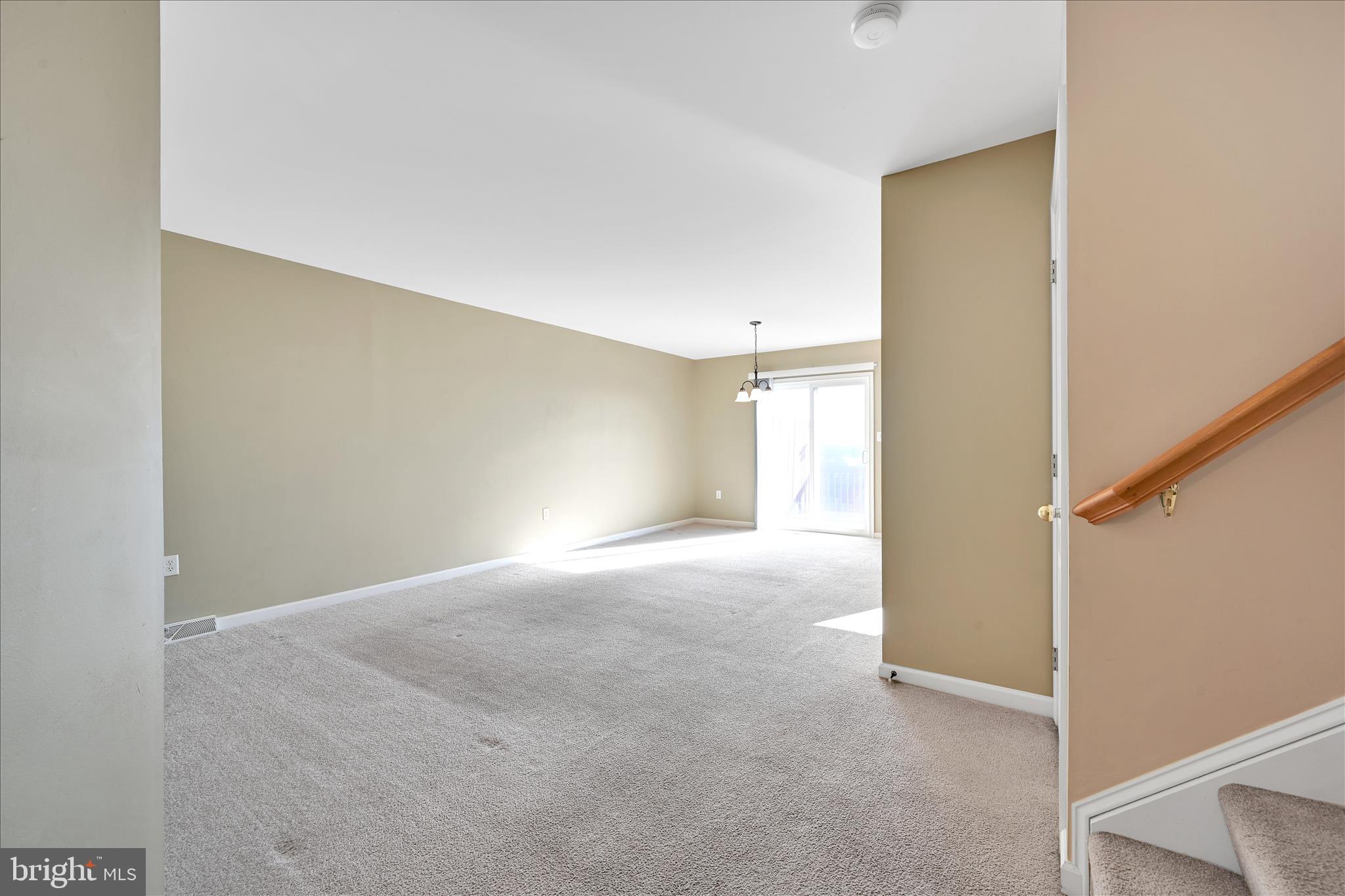 EAGLEVIEW ESTATES - Residential