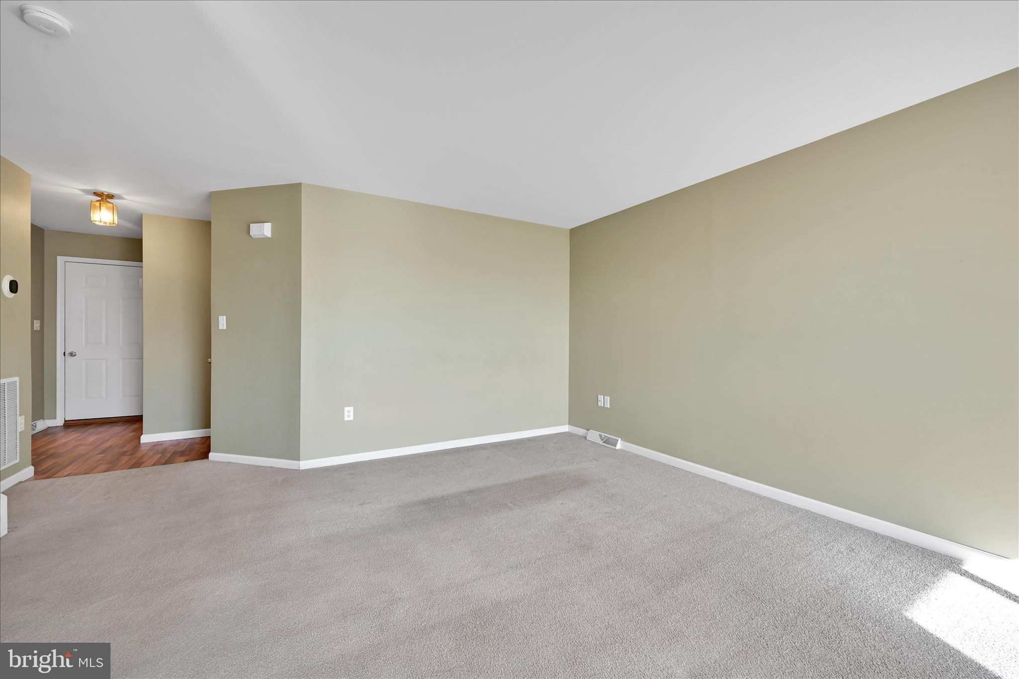 EAGLEVIEW ESTATES - Residential