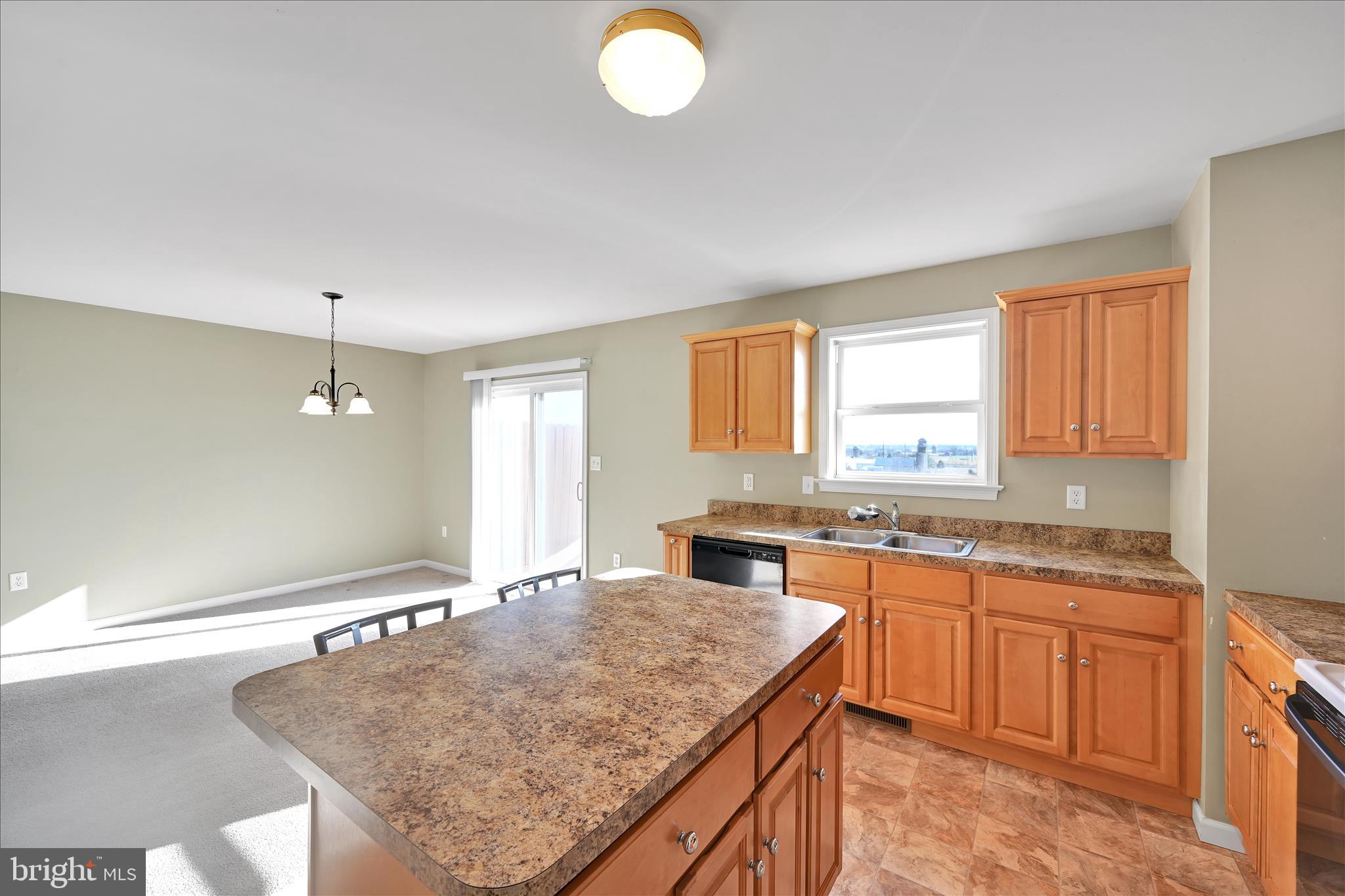 EAGLEVIEW ESTATES - Residential