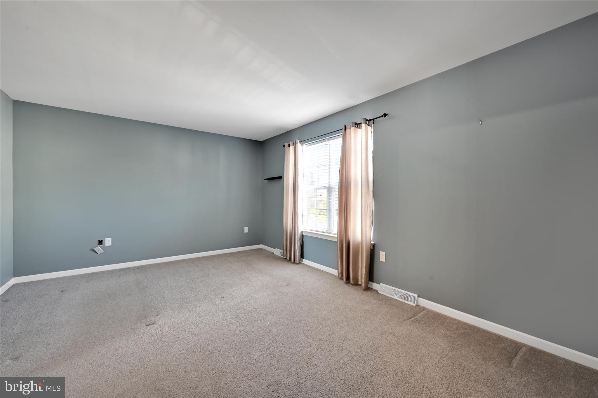 EAGLEVIEW ESTATES - Residential