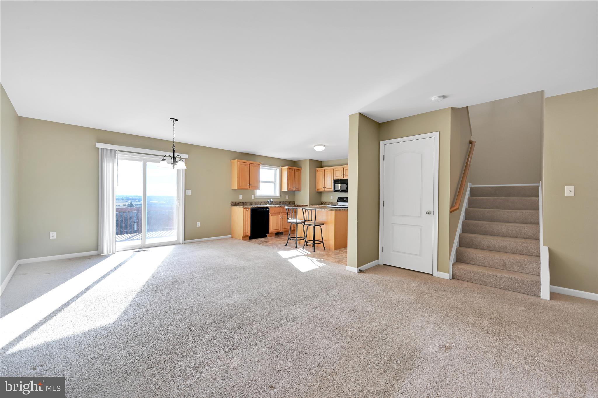 EAGLEVIEW ESTATES - Residential