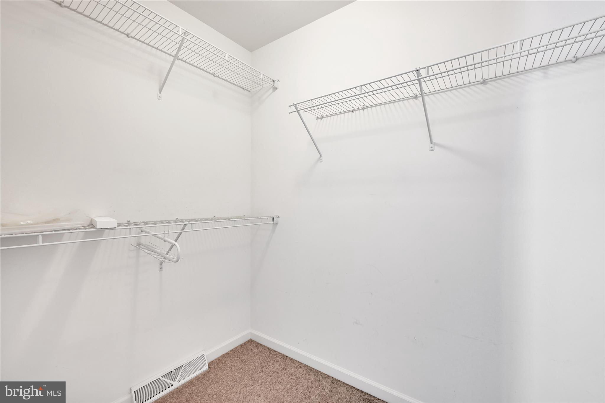 EAGLEVIEW ESTATES - Residential