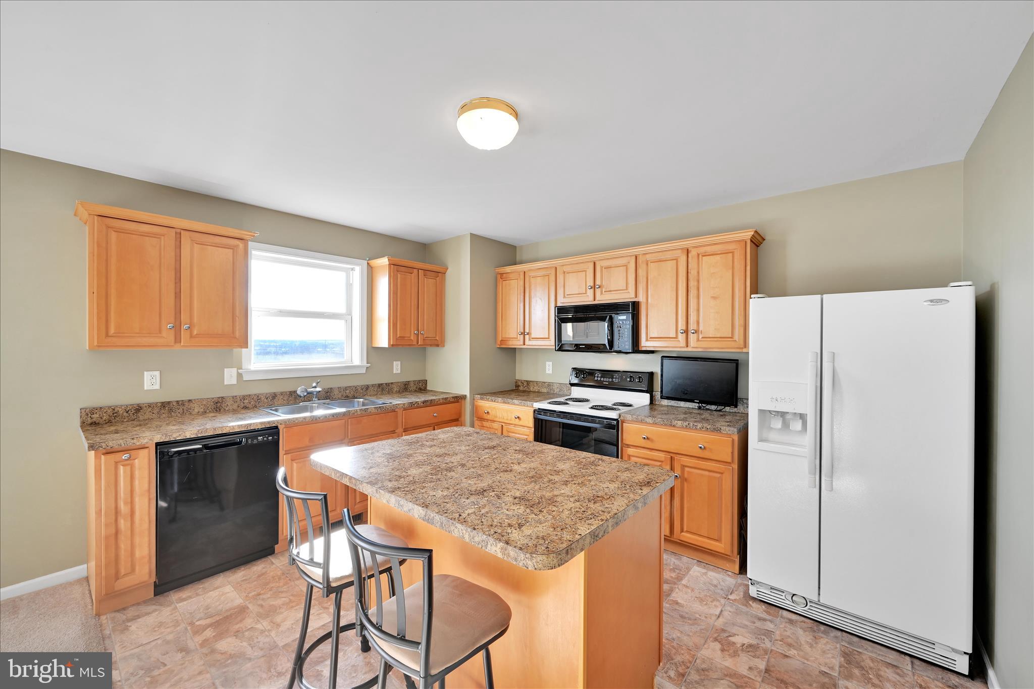 EAGLEVIEW ESTATES - Residential