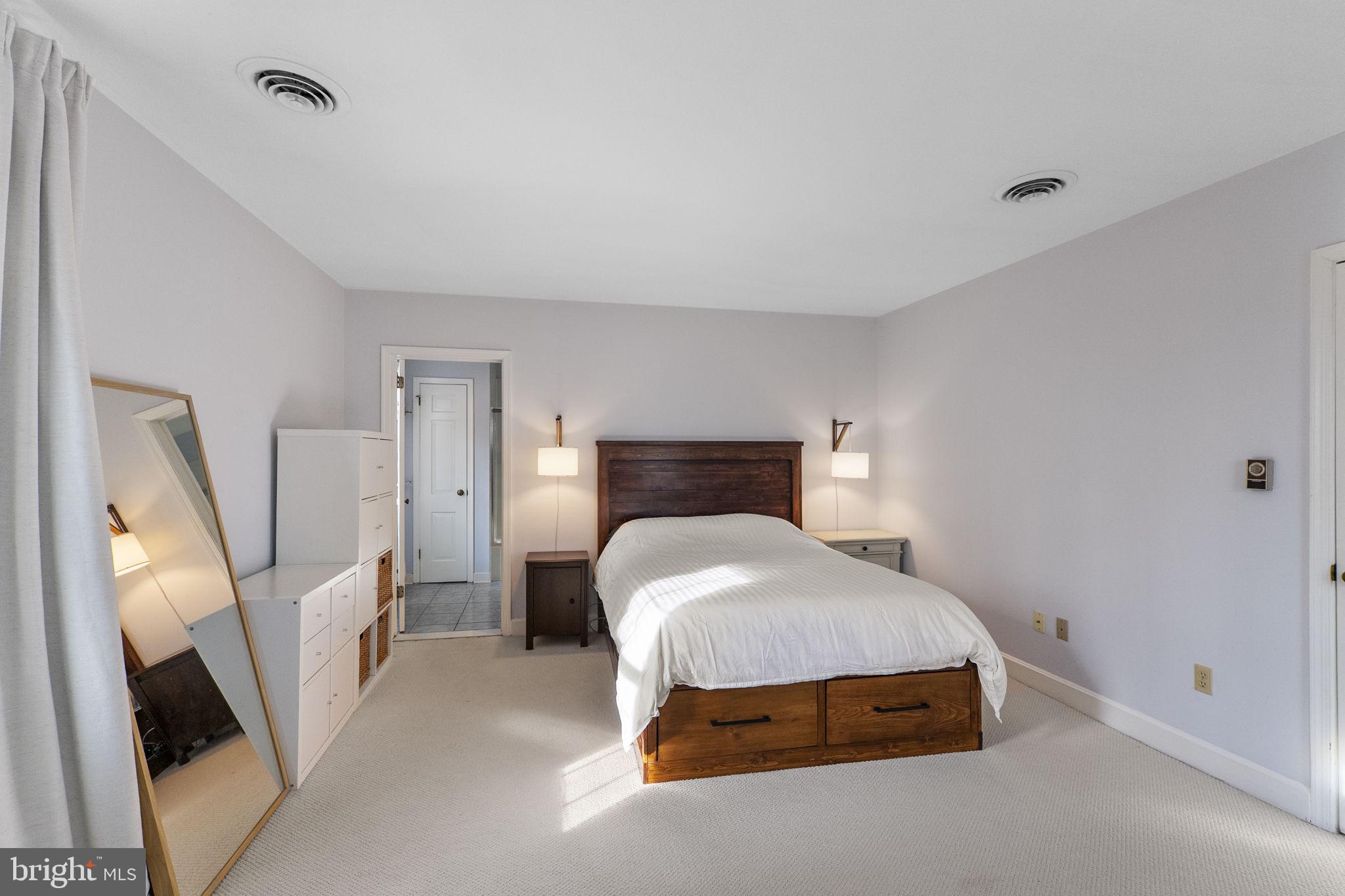 LAYTONSVILLE OUTSIDE - Residential