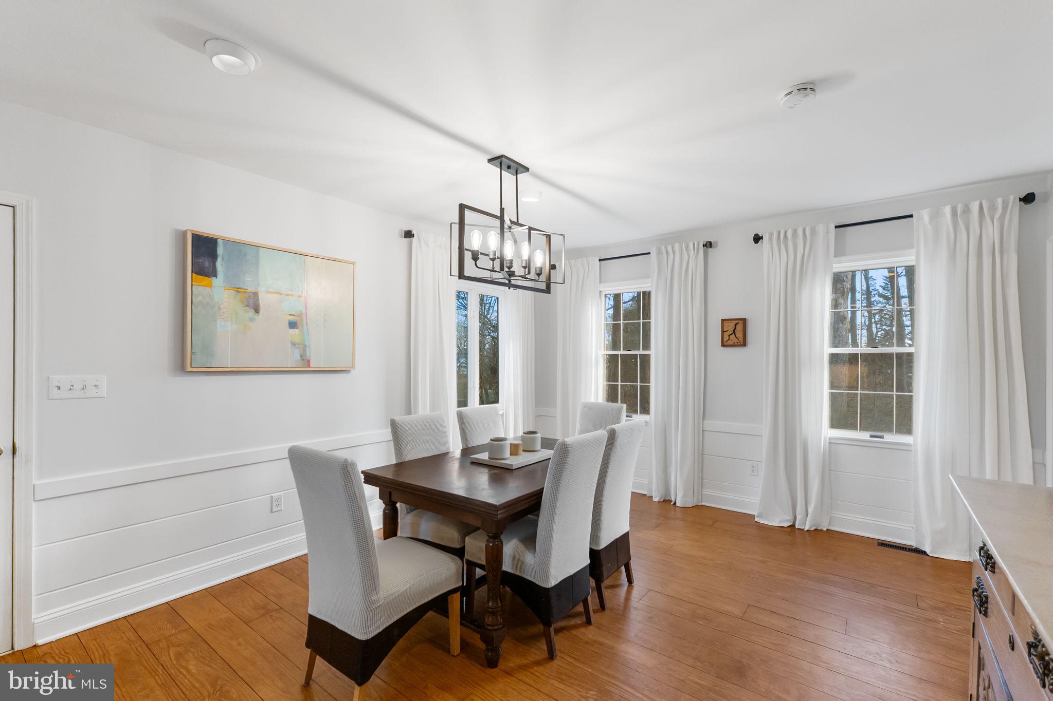 LAYTONSVILLE OUTSIDE - Residential