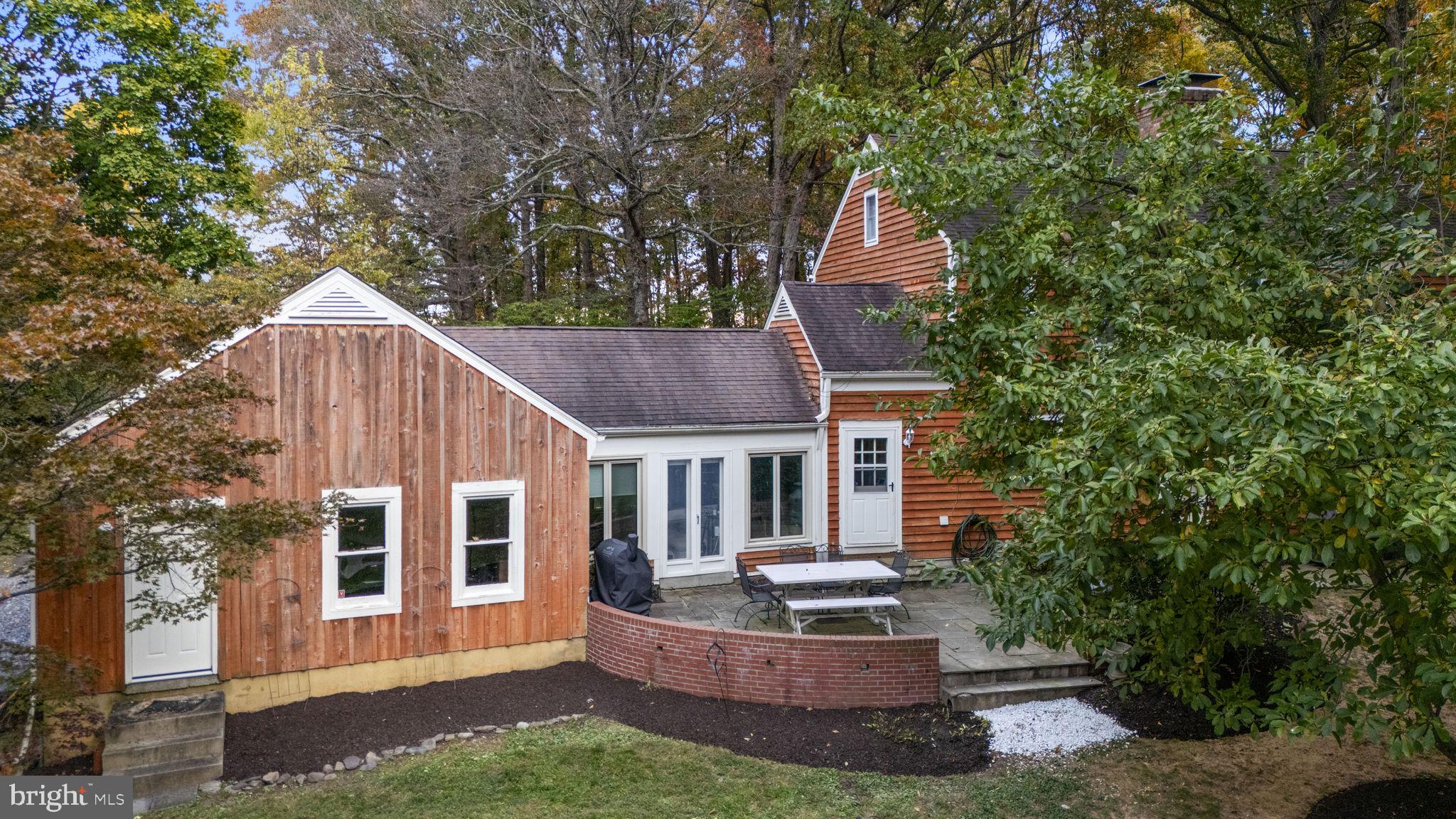 LAYTONSVILLE OUTSIDE - Residential