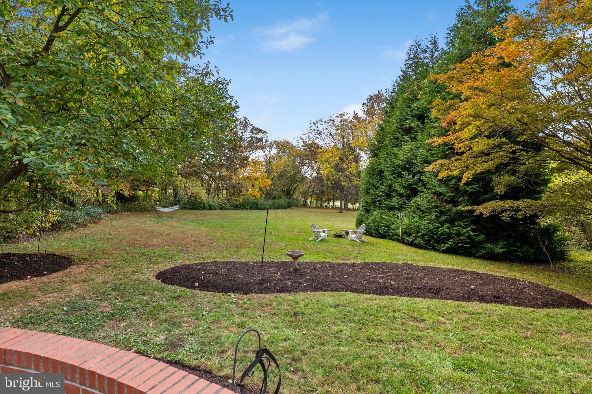 LAYTONSVILLE OUTSIDE - Residential