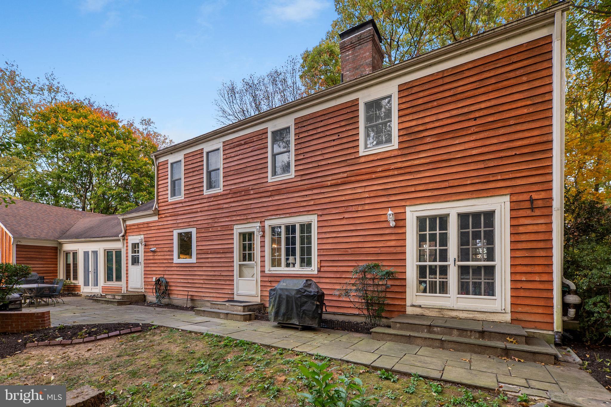 LAYTONSVILLE OUTSIDE - Residential