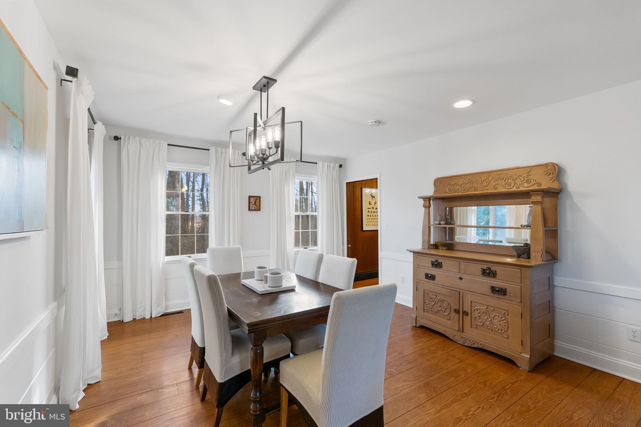 LAYTONSVILLE OUTSIDE - Residential