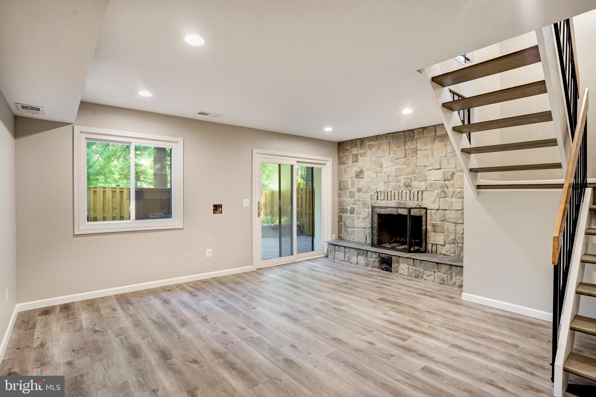 DOGWOOD - Residential Lease