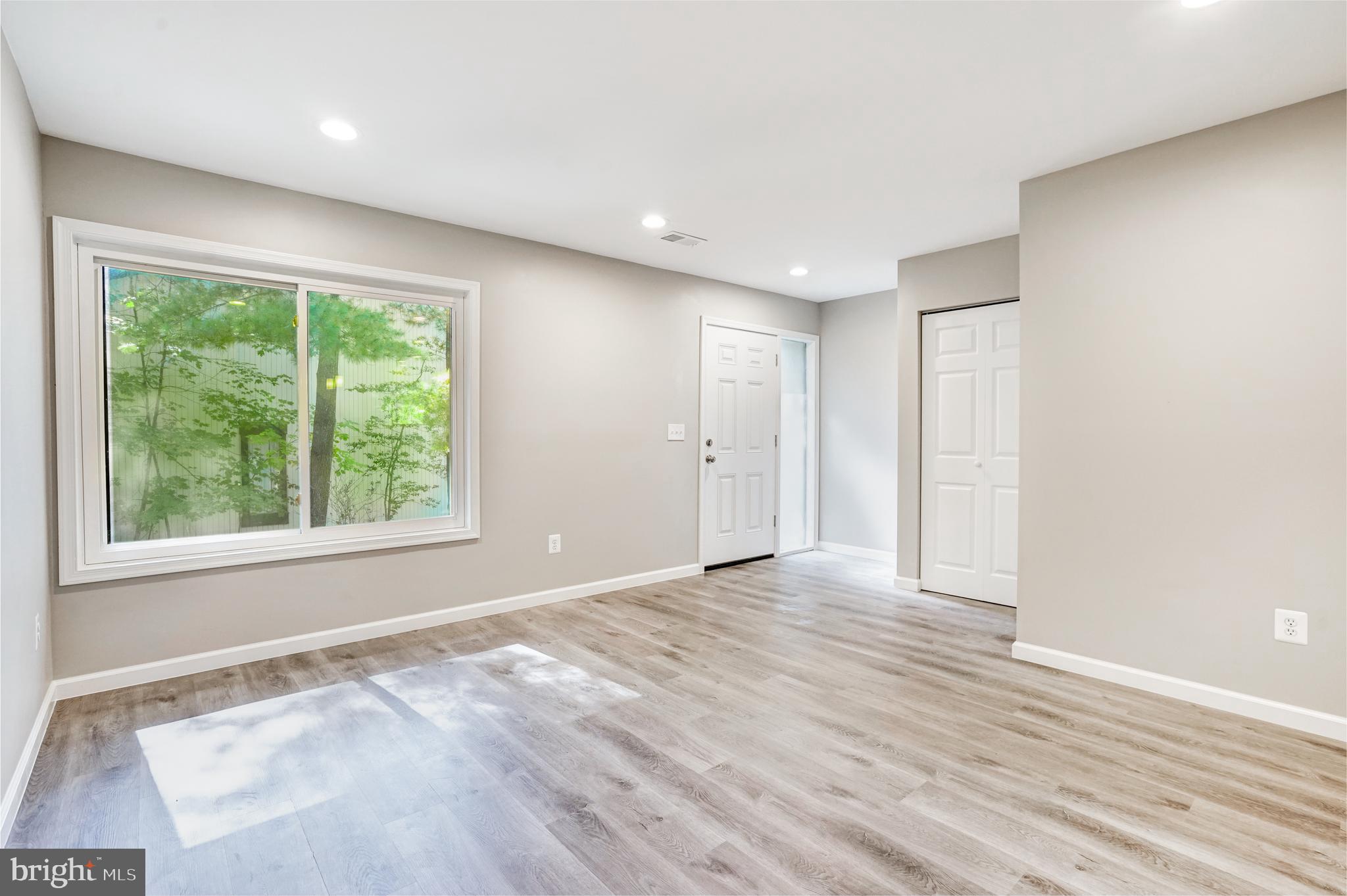 DOGWOOD - Residential Lease