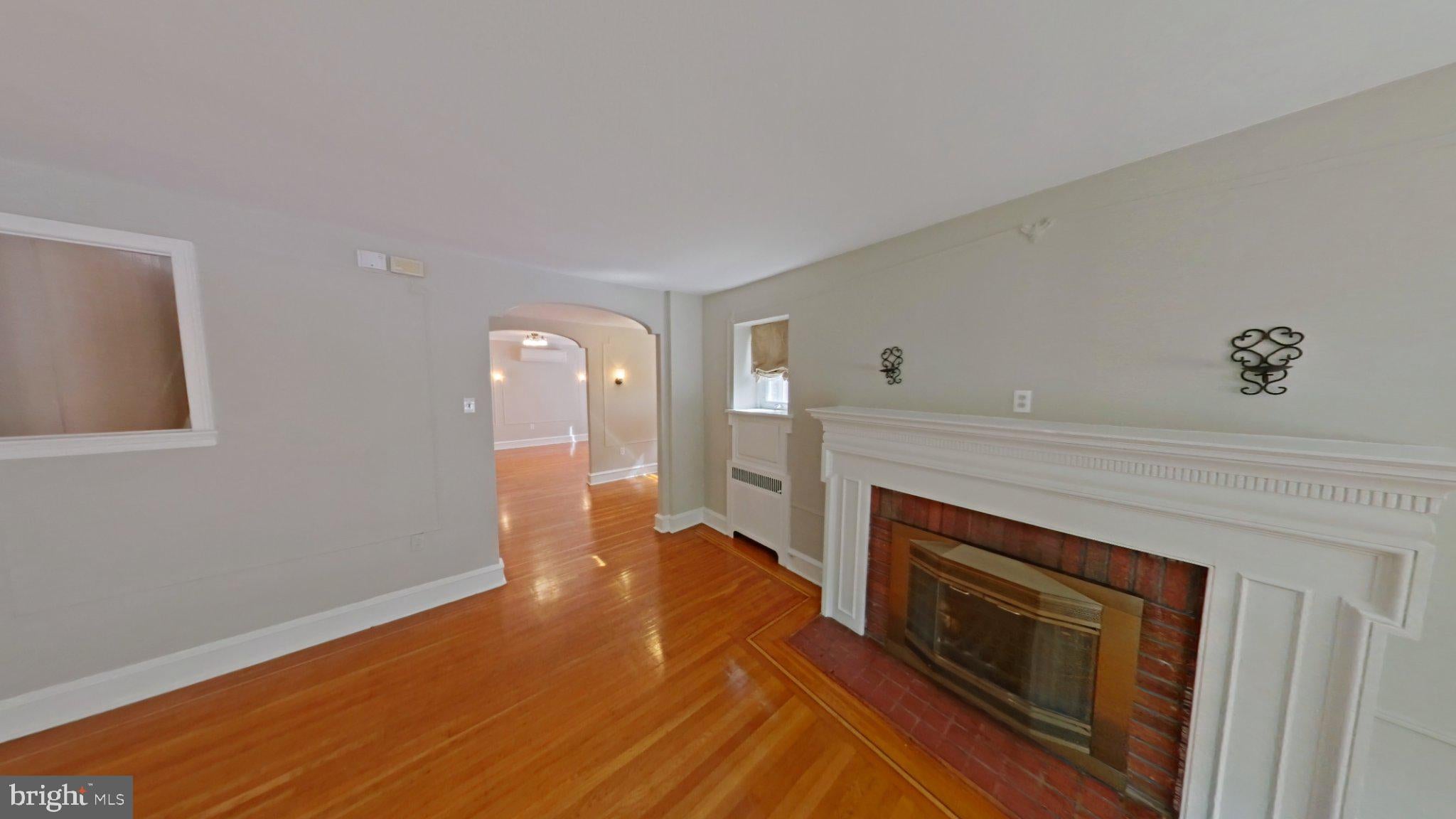 1905 W OLNEY AVENUE