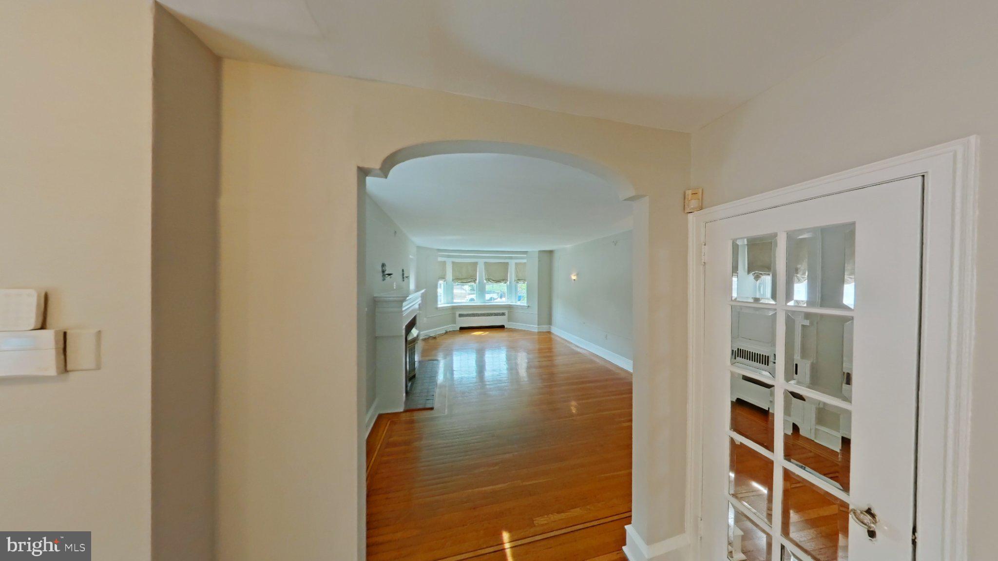 1905 W OLNEY AVENUE