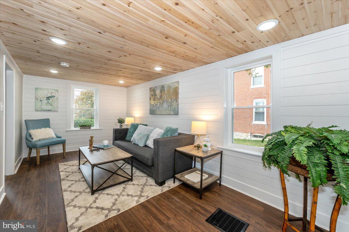 422 CLEVELAND AVENUE