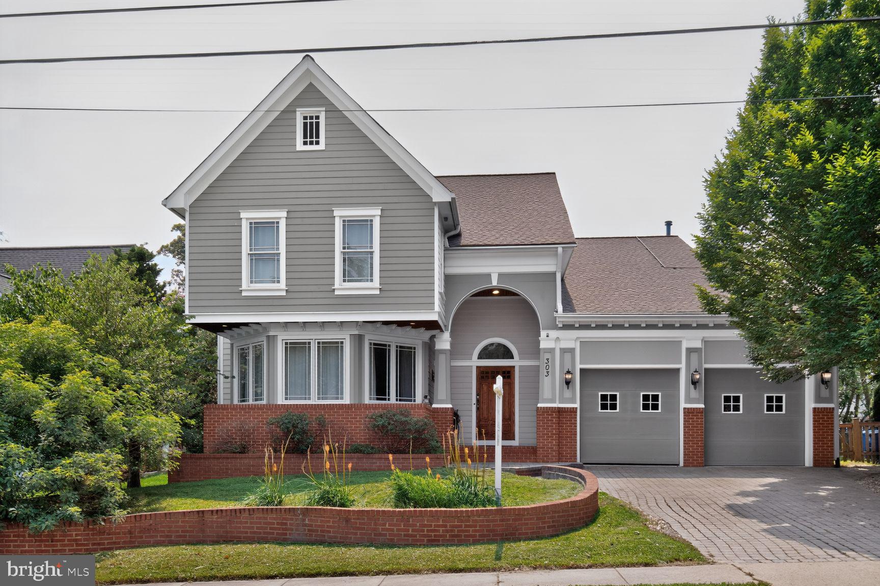 303 TALAHI ROAD SE