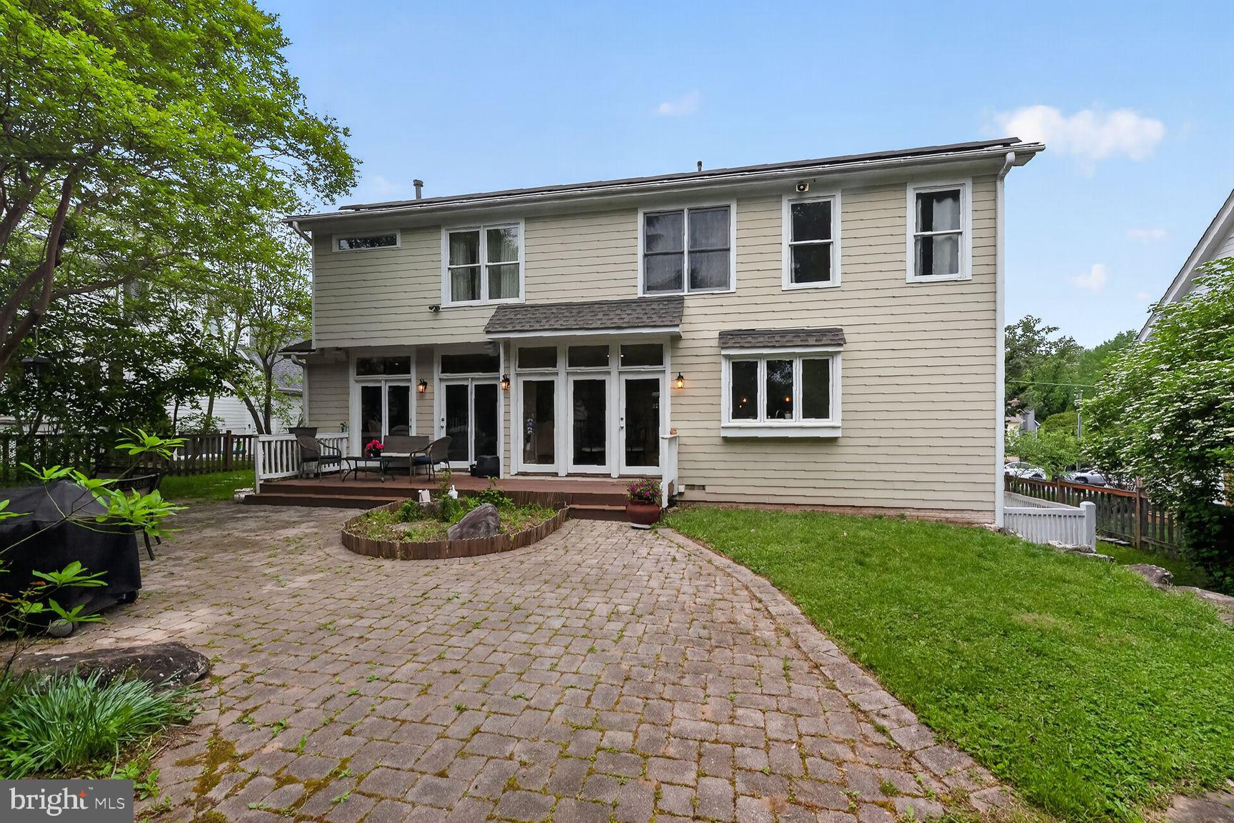 303 TALAHI ROAD SE