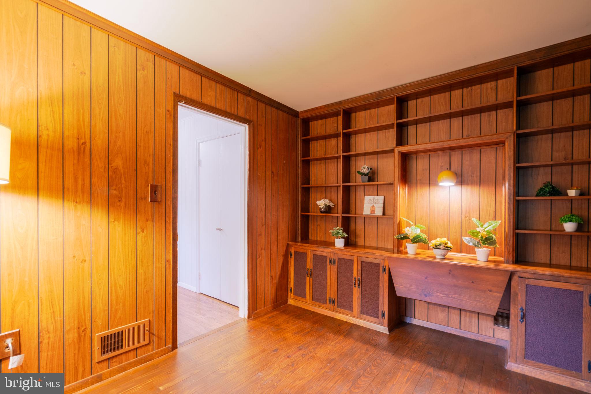 BEL PRE WOODS - Residential