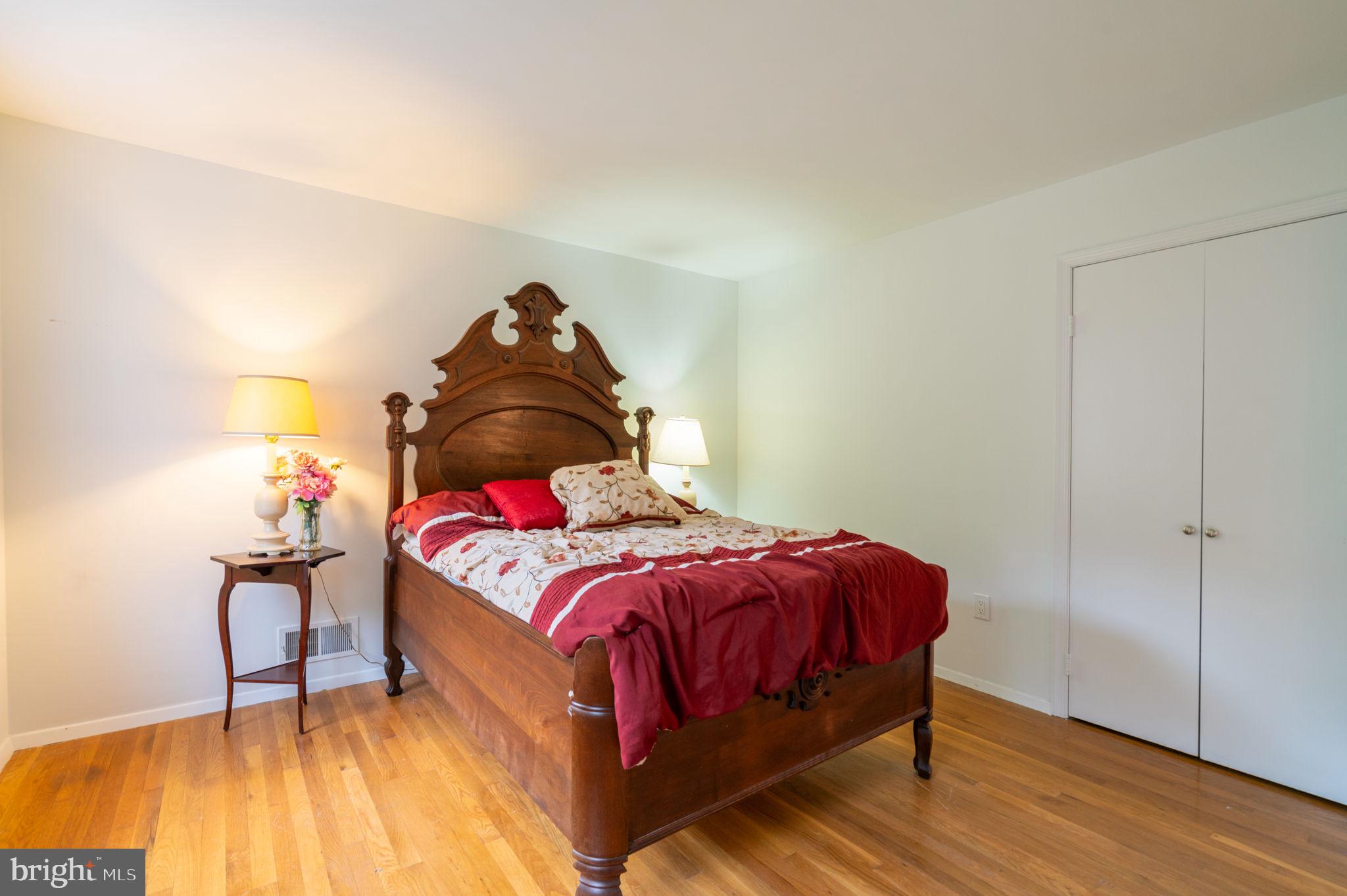 BEL PRE WOODS - Residential