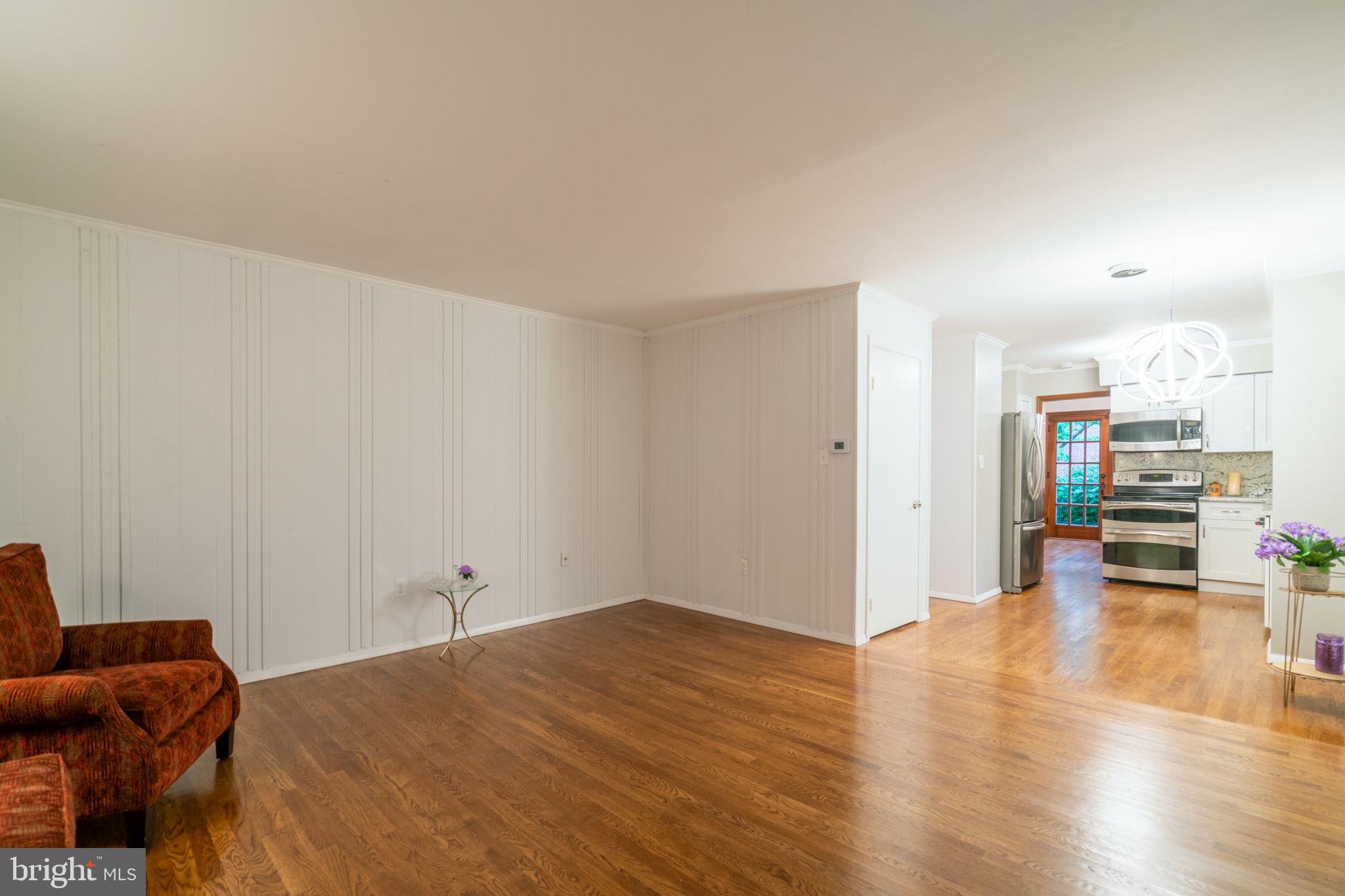 BEL PRE WOODS - Residential
