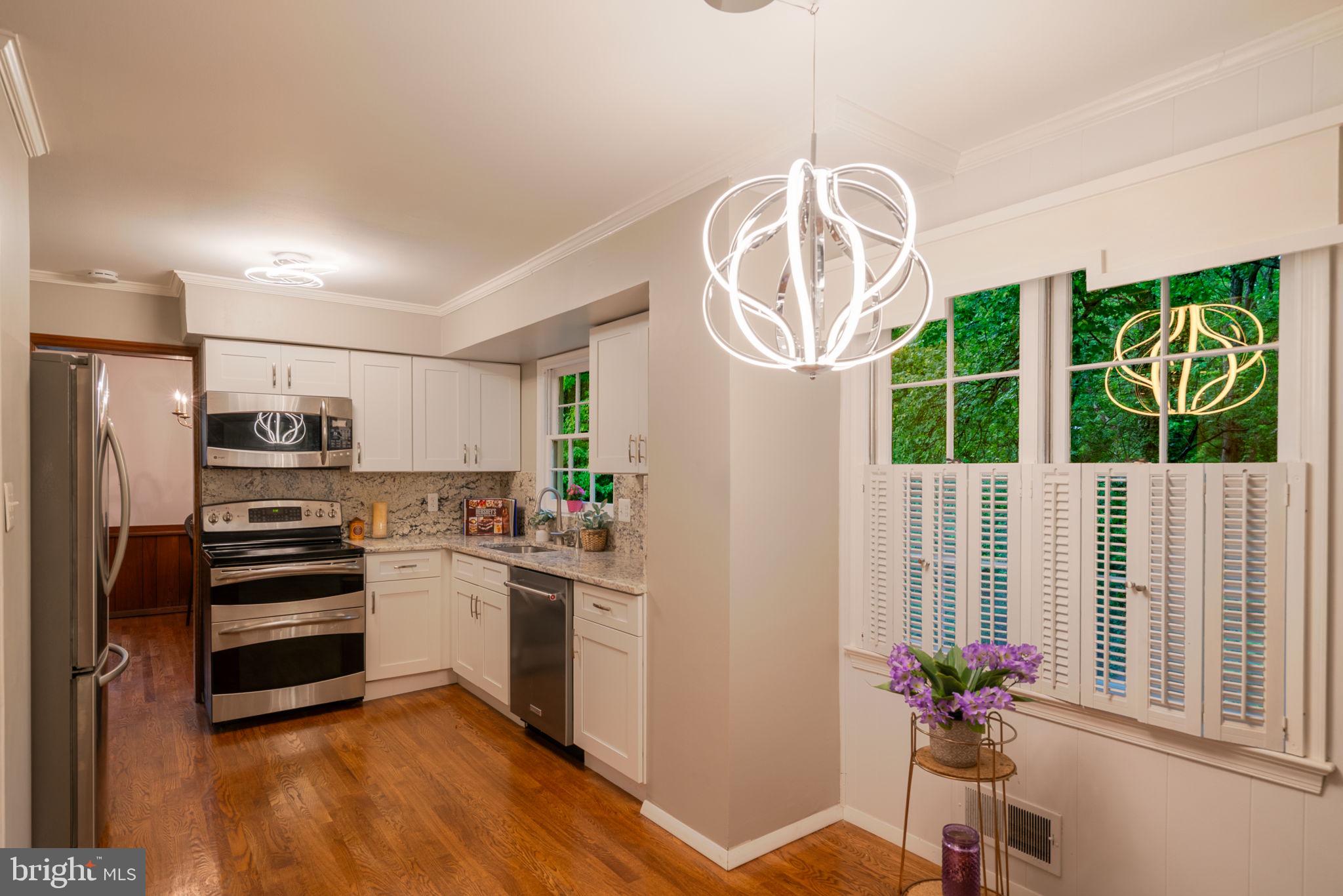 BEL PRE WOODS - Residential