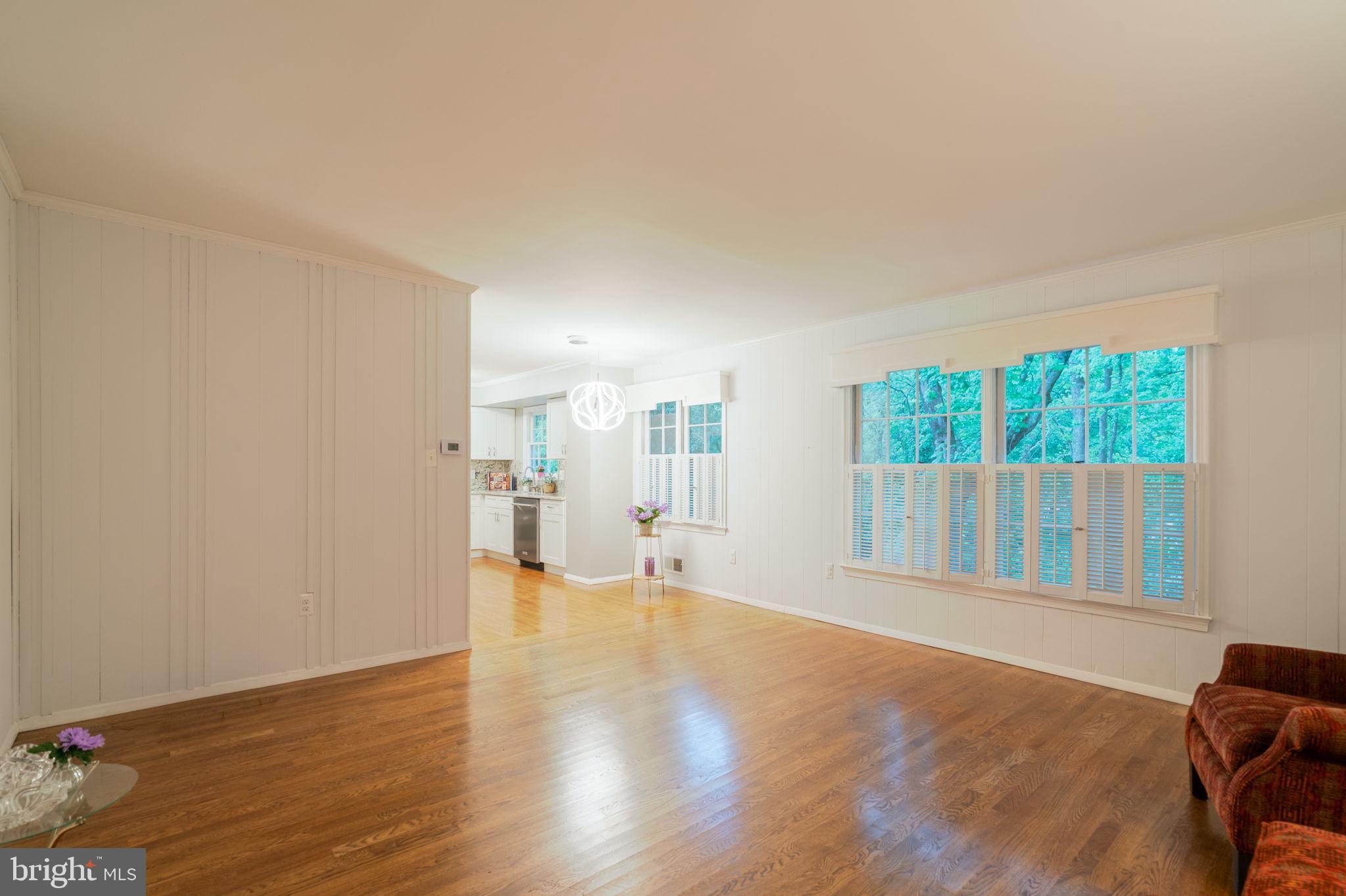 BEL PRE WOODS - Residential