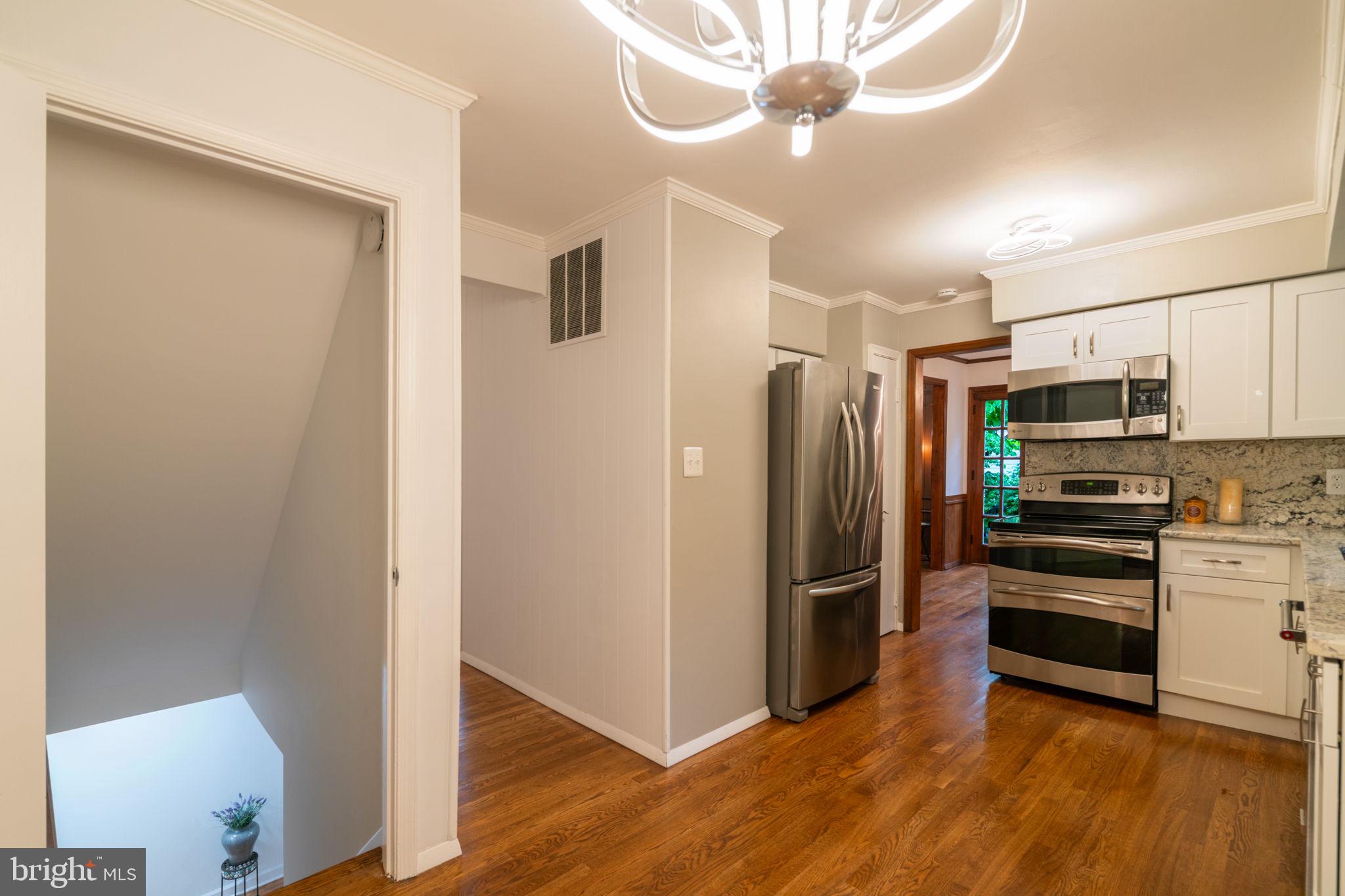 BEL PRE WOODS - Residential