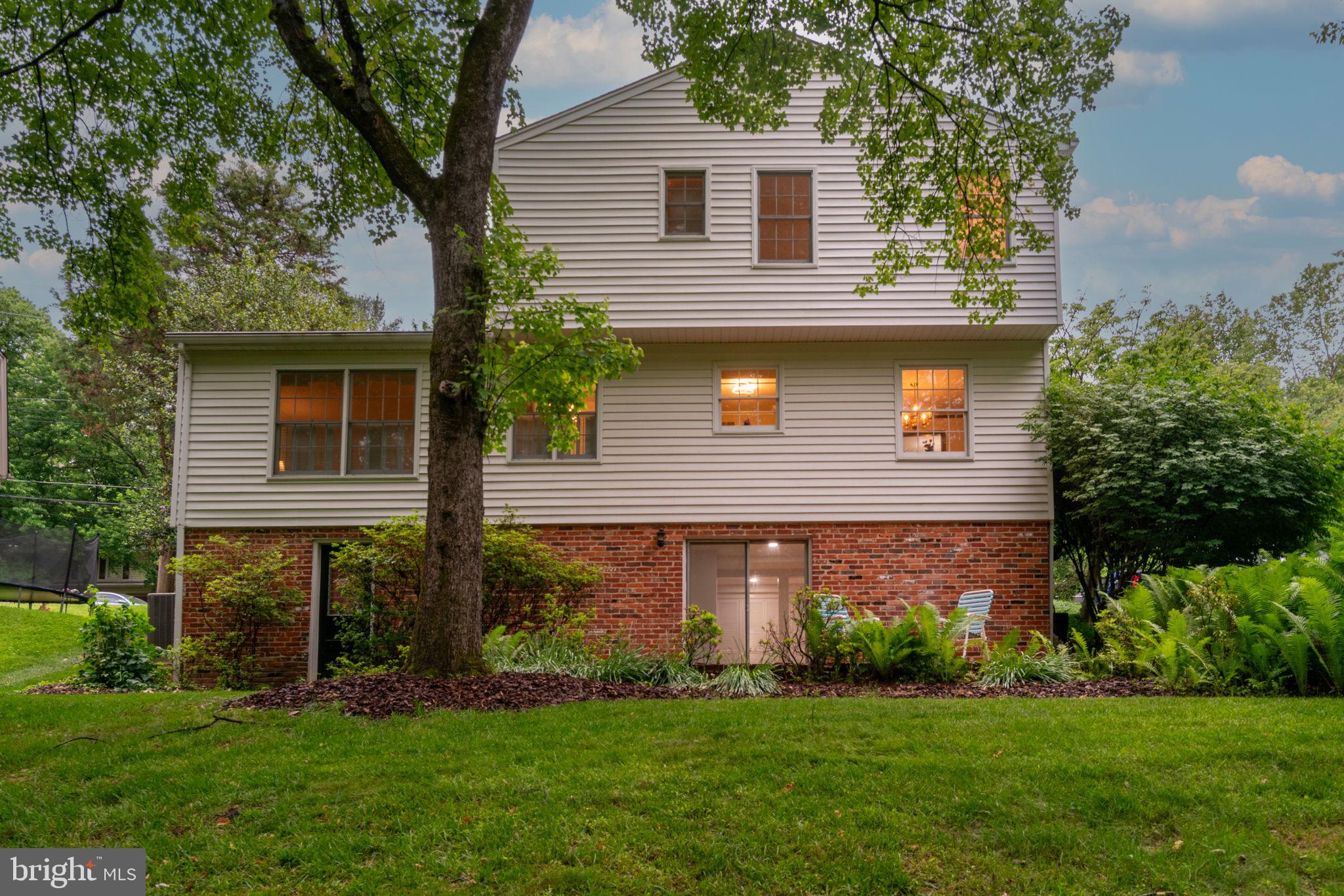 BEL PRE WOODS - Residential