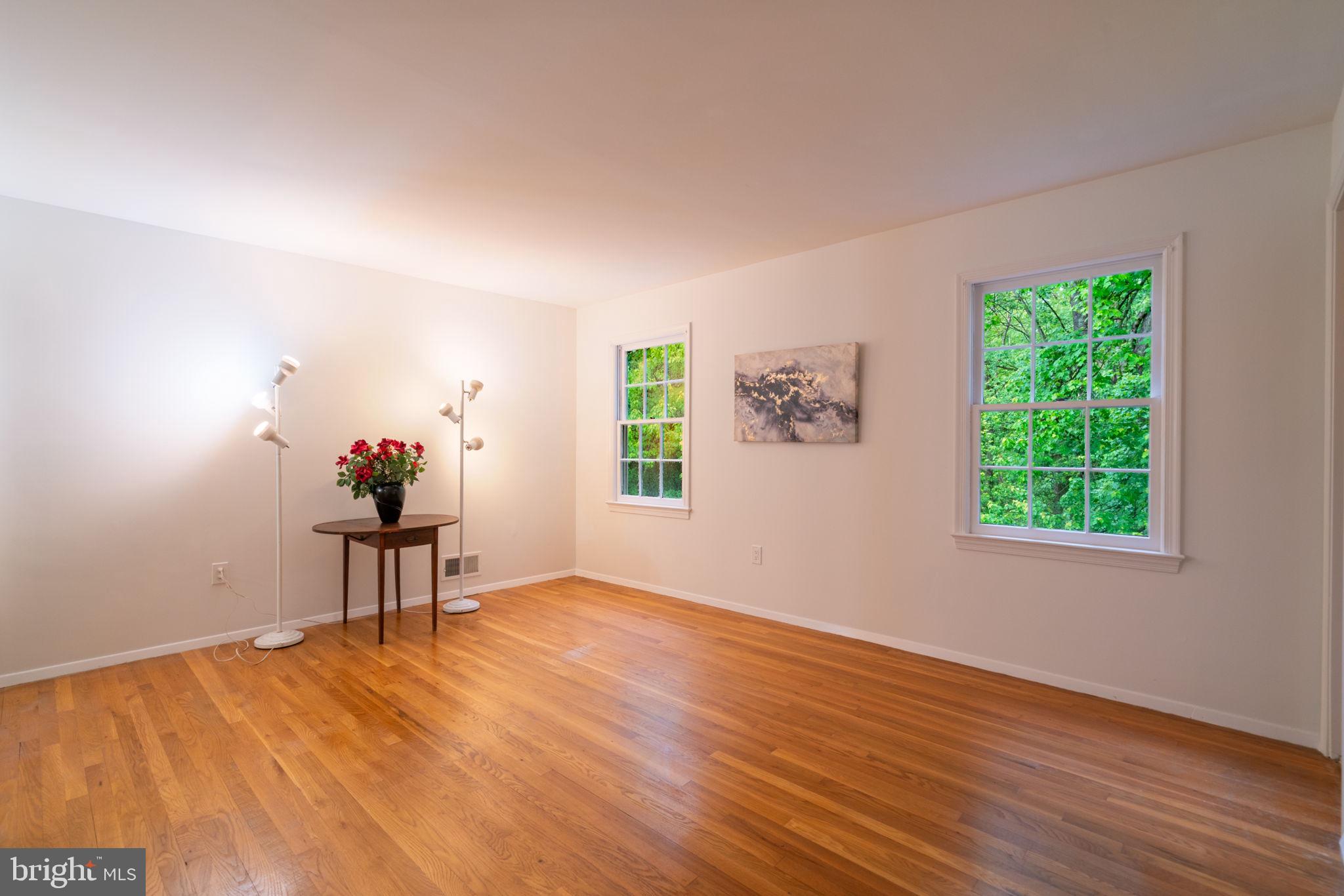 BEL PRE WOODS - Residential