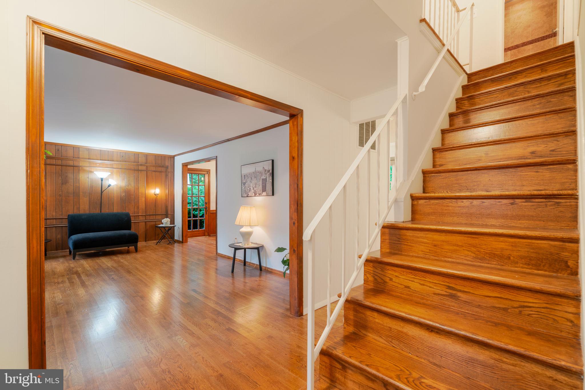 BEL PRE WOODS - Residential