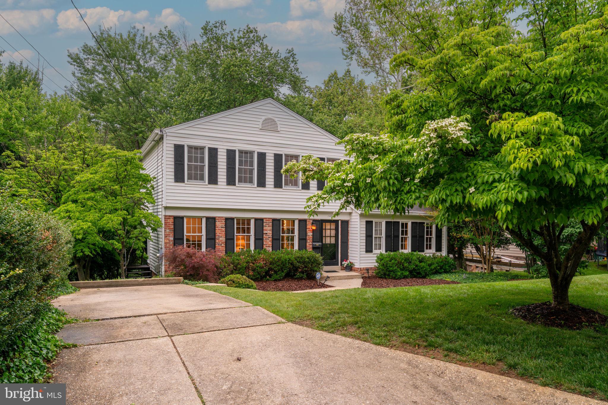 BEL PRE WOODS - Residential