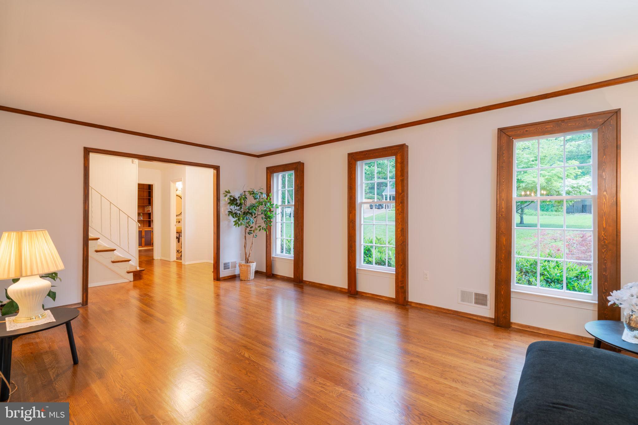 BEL PRE WOODS - Residential