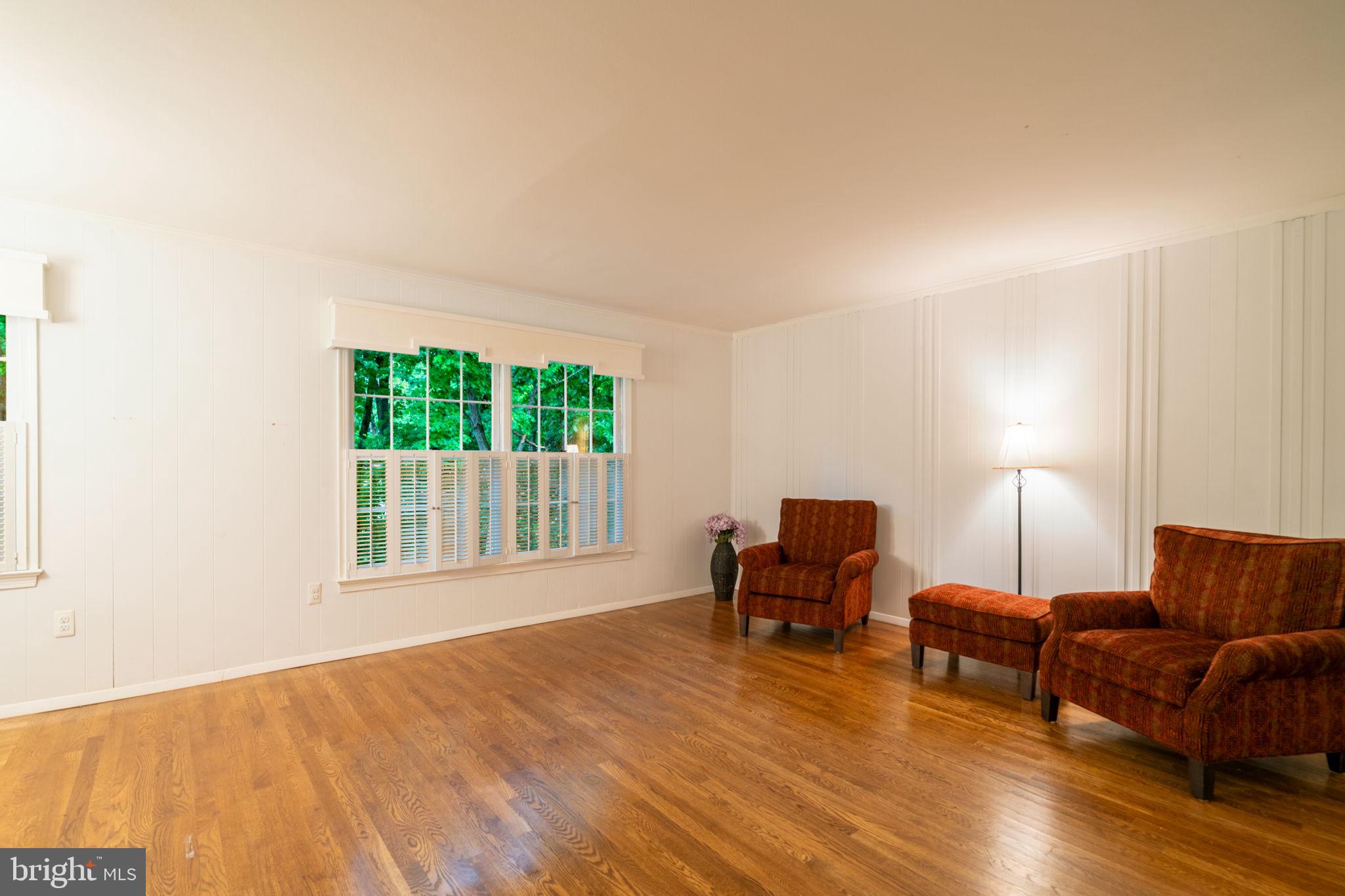 BEL PRE WOODS - Residential