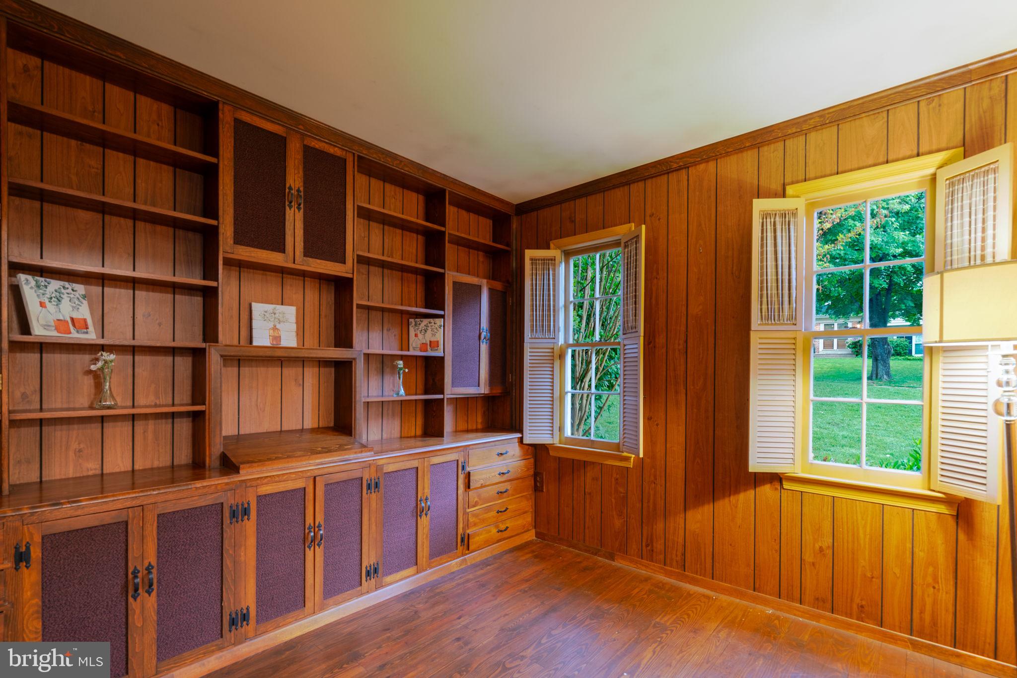 BEL PRE WOODS - Residential
