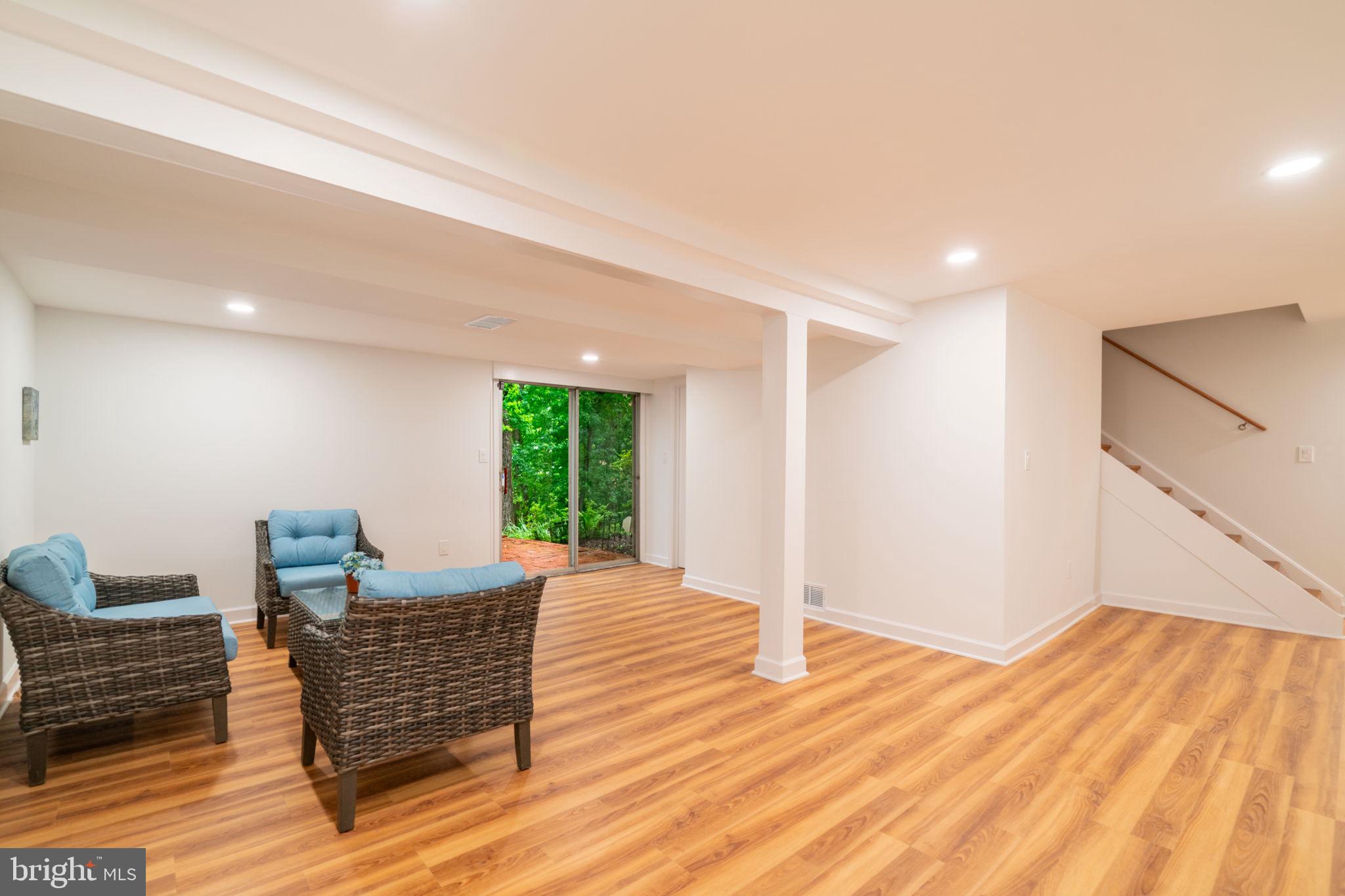 BEL PRE WOODS - Residential