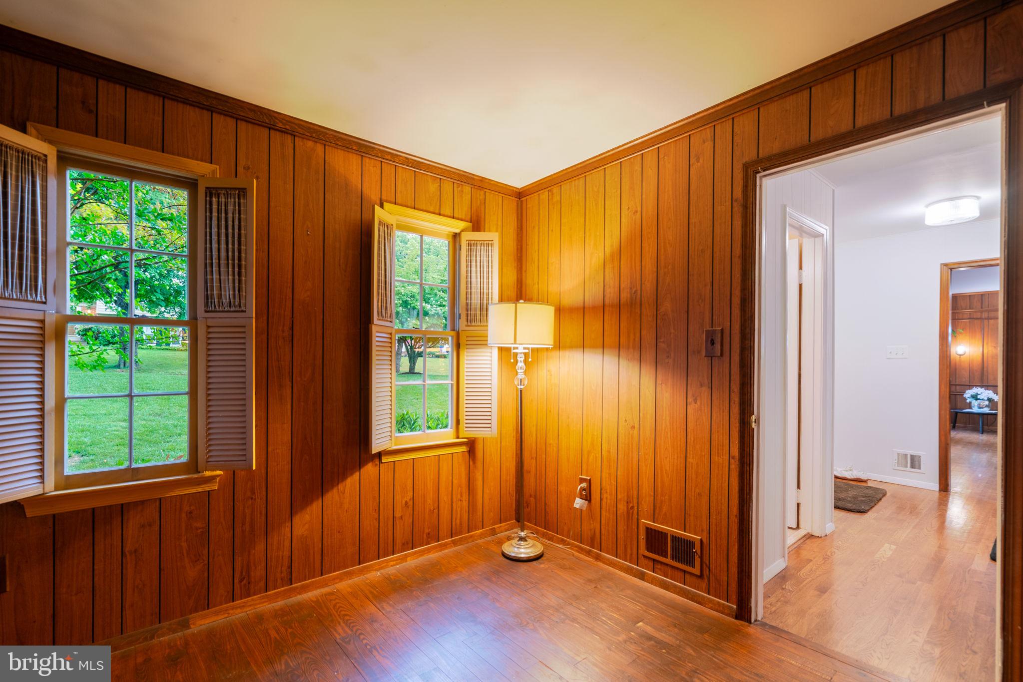 BEL PRE WOODS - Residential