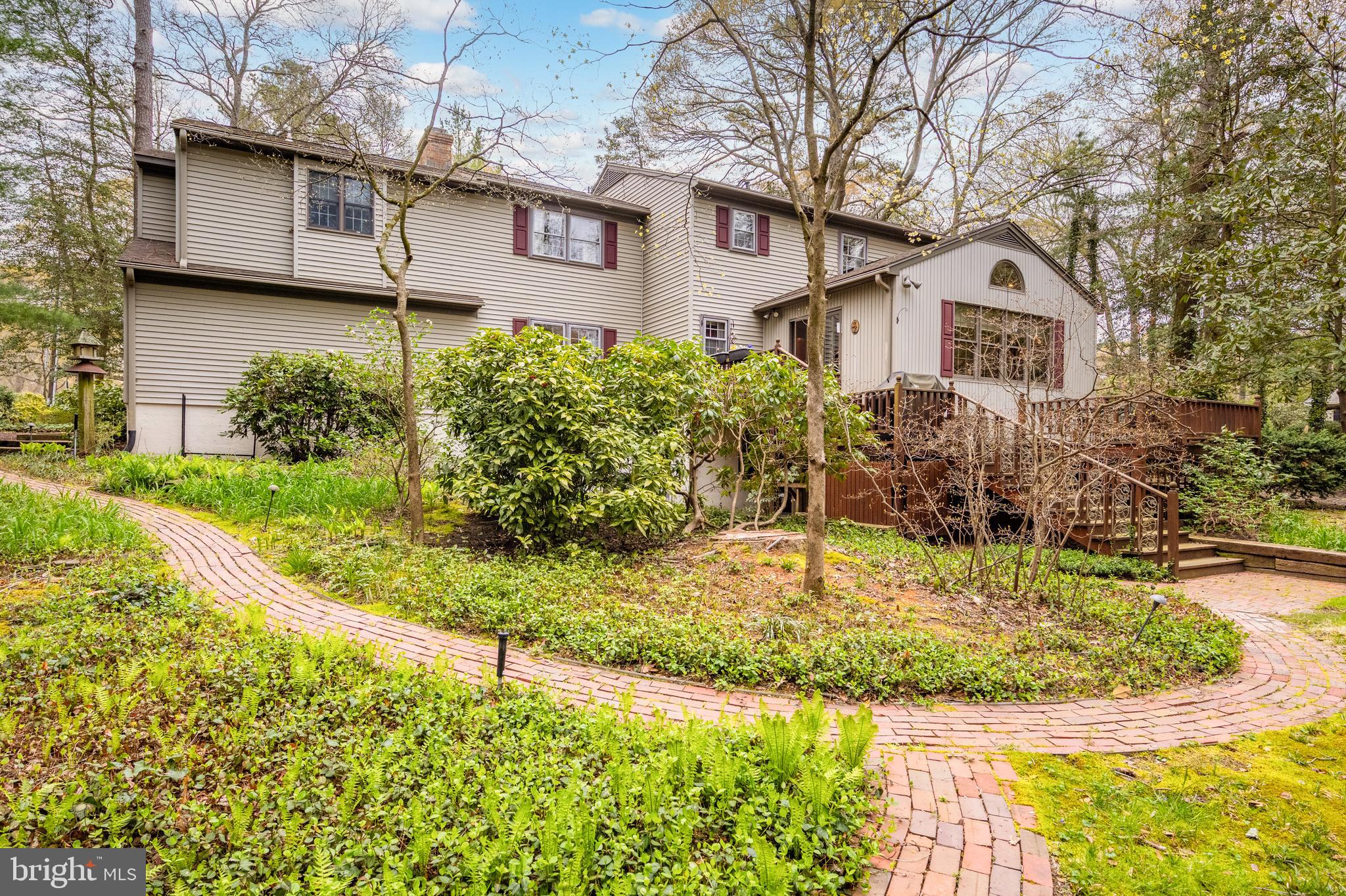 TONY TANK - Residential