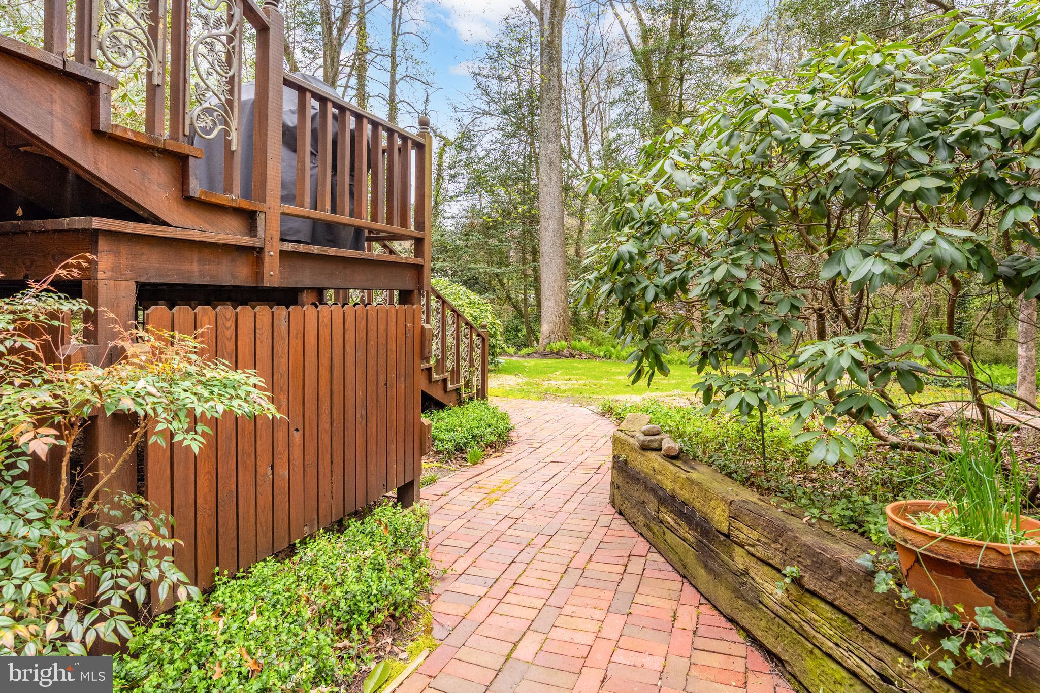 TONY TANK - Residential