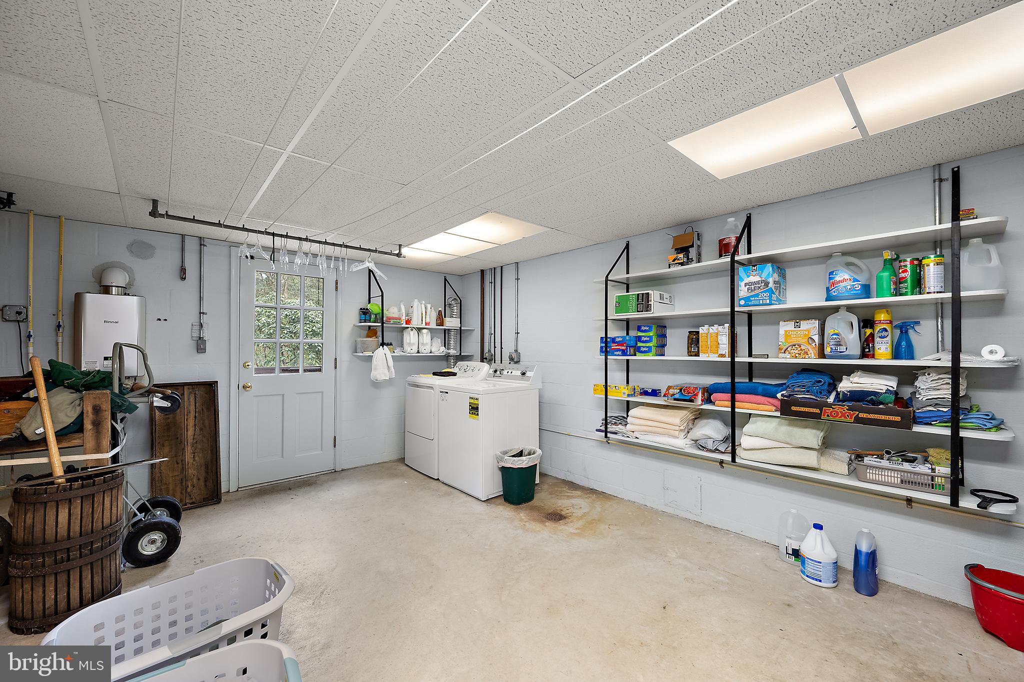 TONY TANK - Residential