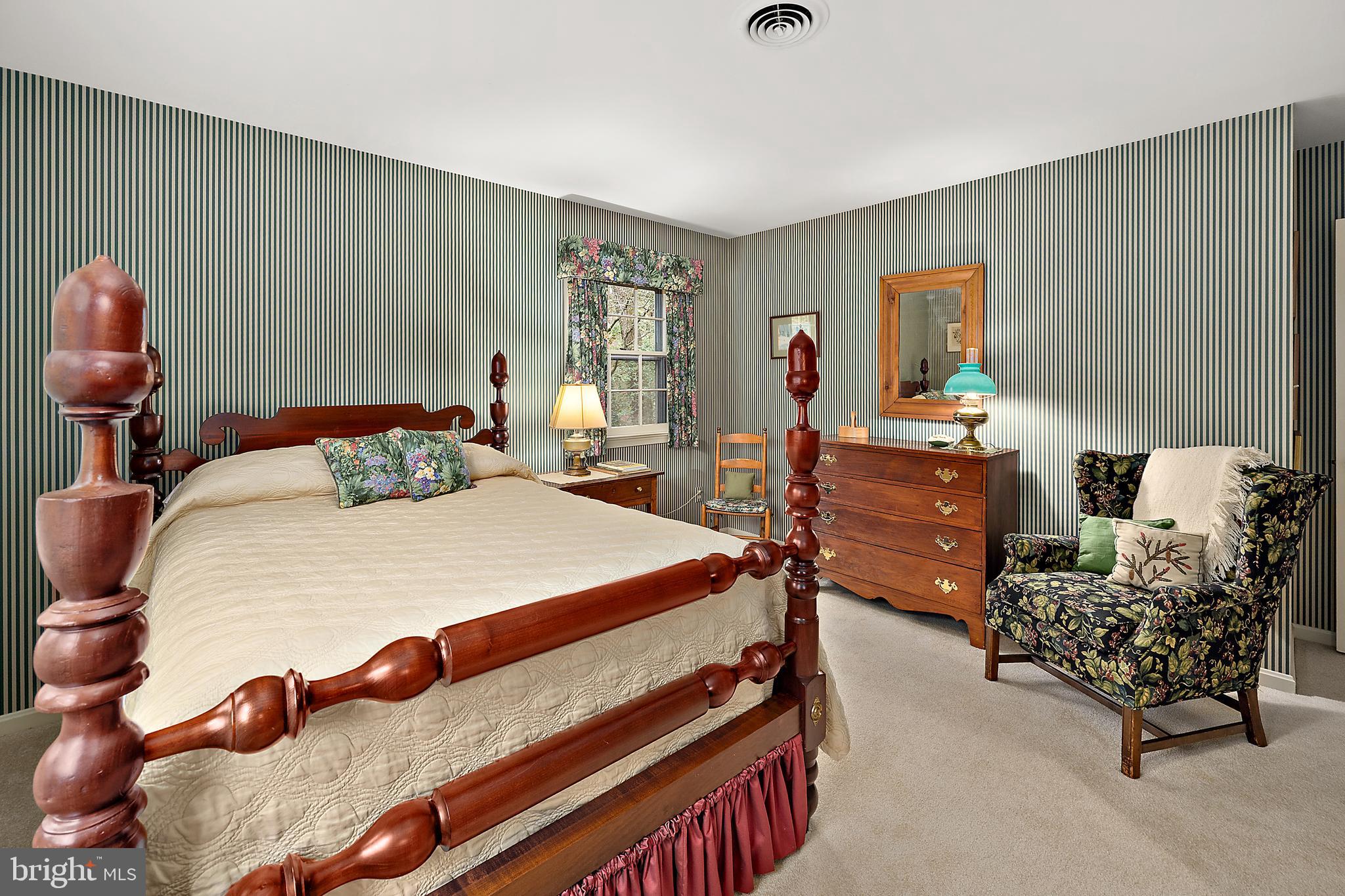 TONY TANK - Residential