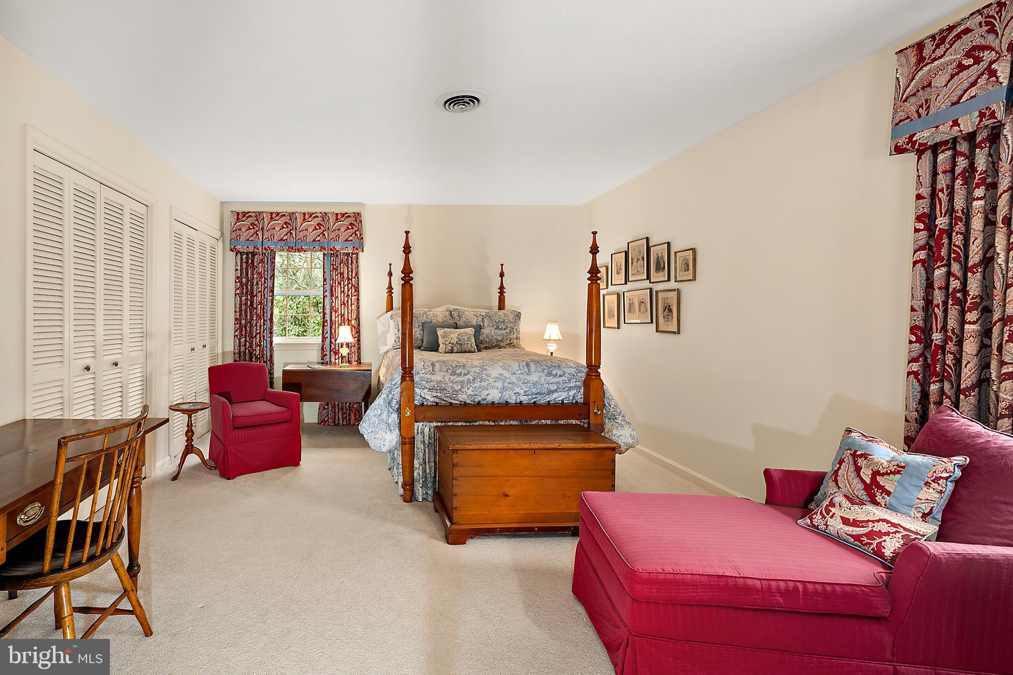 TONY TANK - Residential