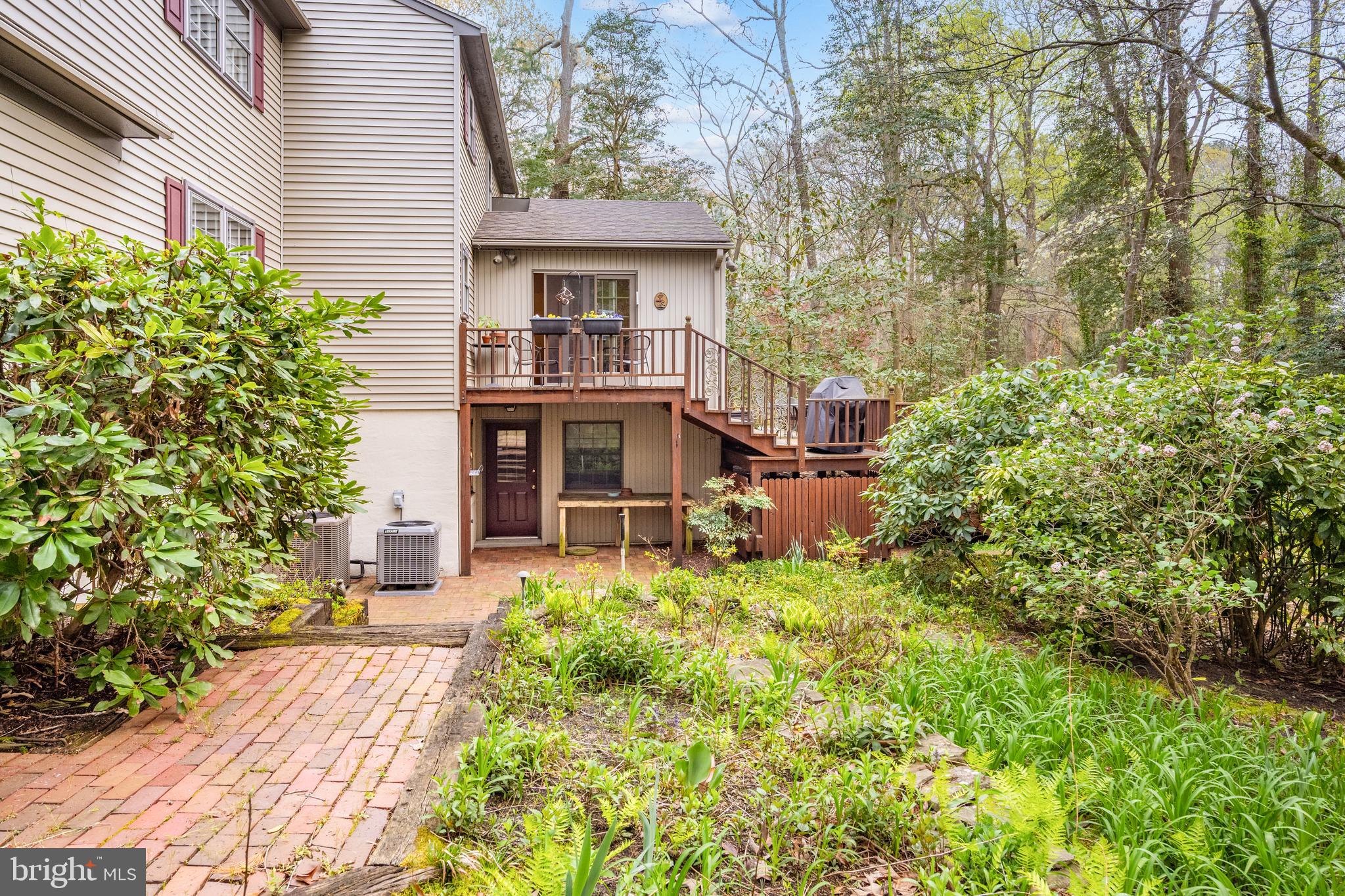 TONY TANK - Residential