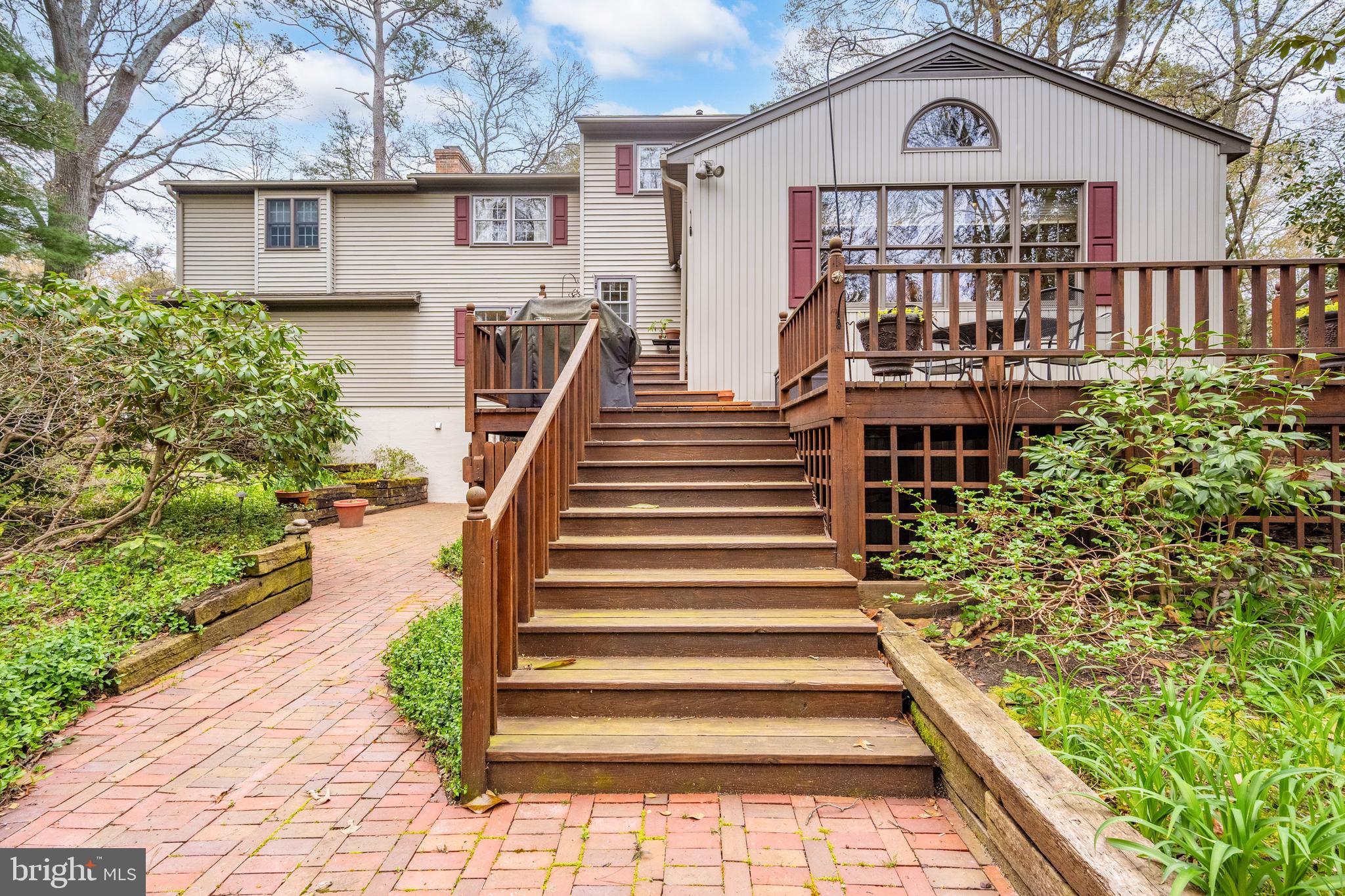 TONY TANK - Residential