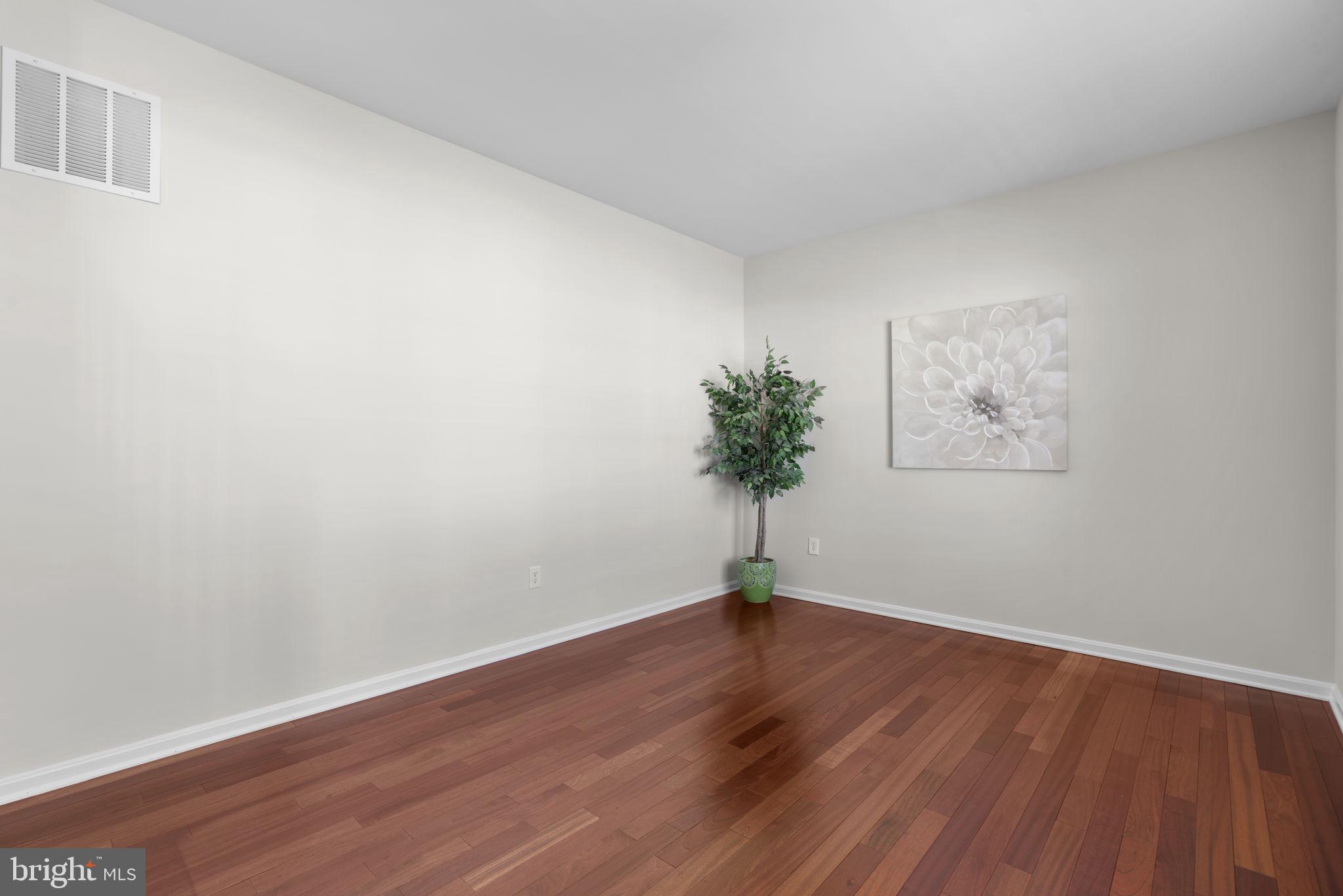 ESTATES AT AISQUITH FARM - Residential