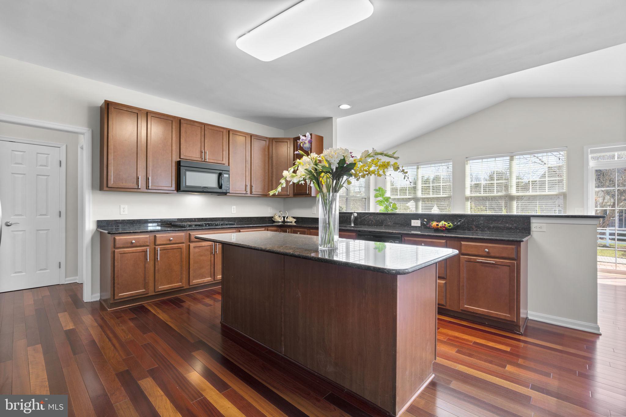 ESTATES AT AISQUITH FARM - Residential